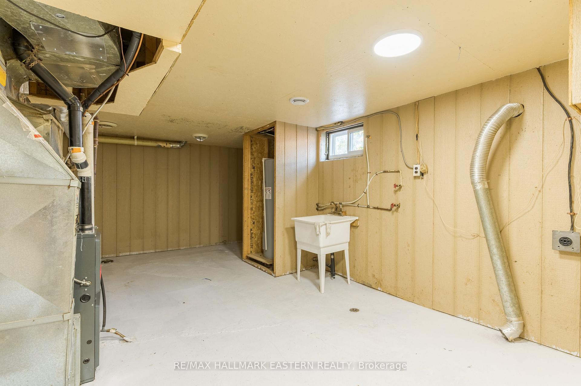 Photo 42 of 847 St Mary's Street, Peterborough, Otonabee Ward 1 — HOMEH
