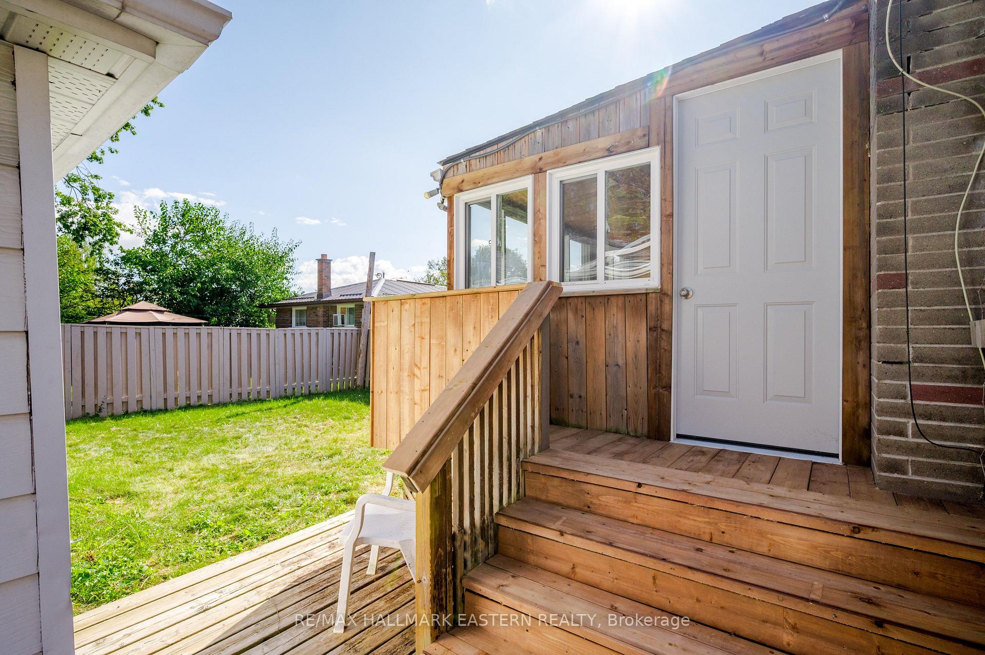 Photo 44 of 847 St Mary's Street, Peterborough, Otonabee Ward 1 — HOMEH