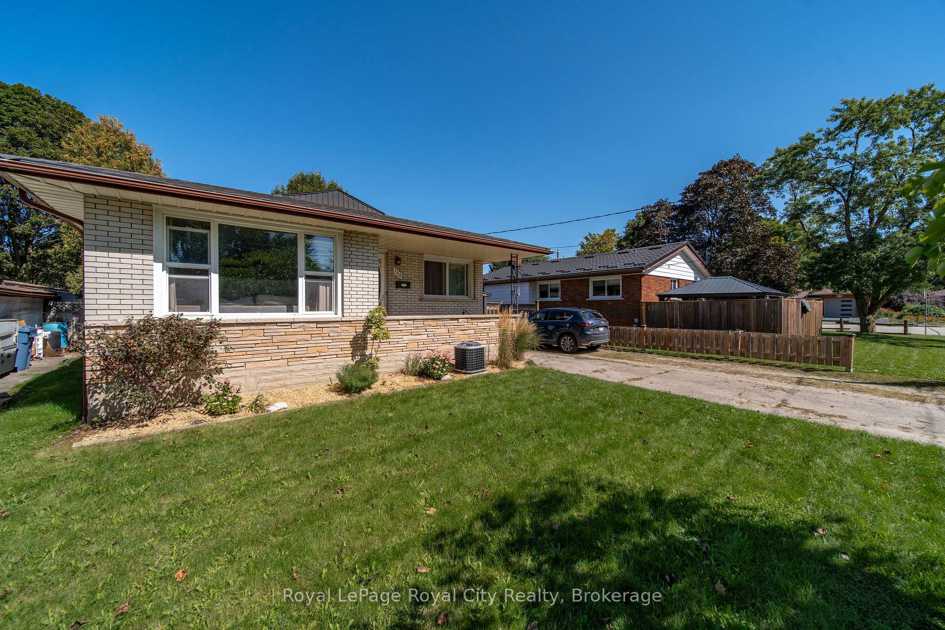 Photo 1 of 164 Waverley Drive, Guelph, Riverside Park — HOMEH