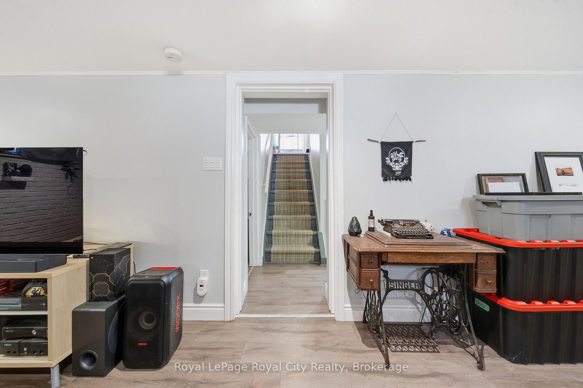 Photo 14 of 164 Waverley Drive, Guelph, Riverside Park — HOMEH