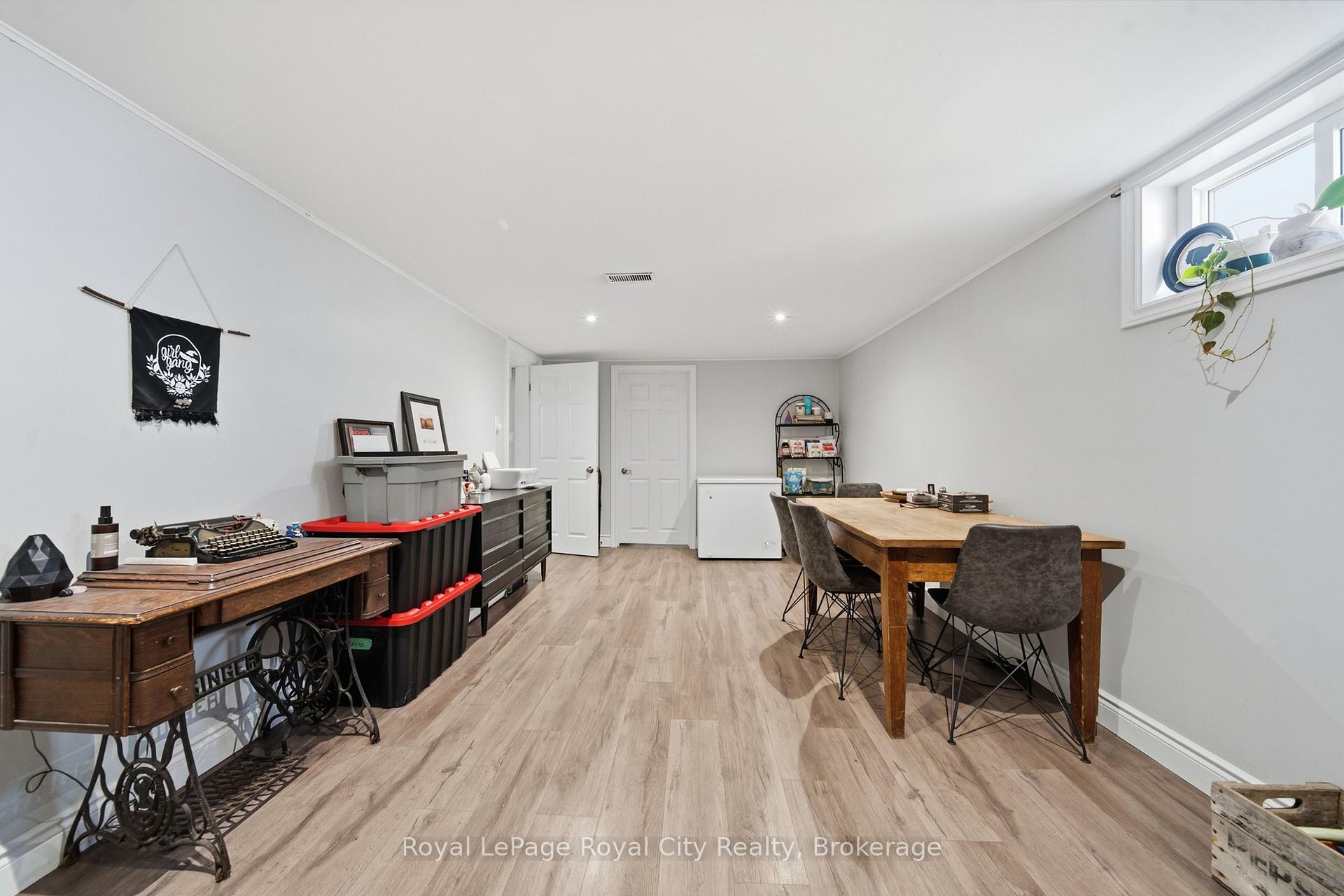 Photo 23 of 164 Waverley Drive, Guelph, Riverside Park — HOMEH