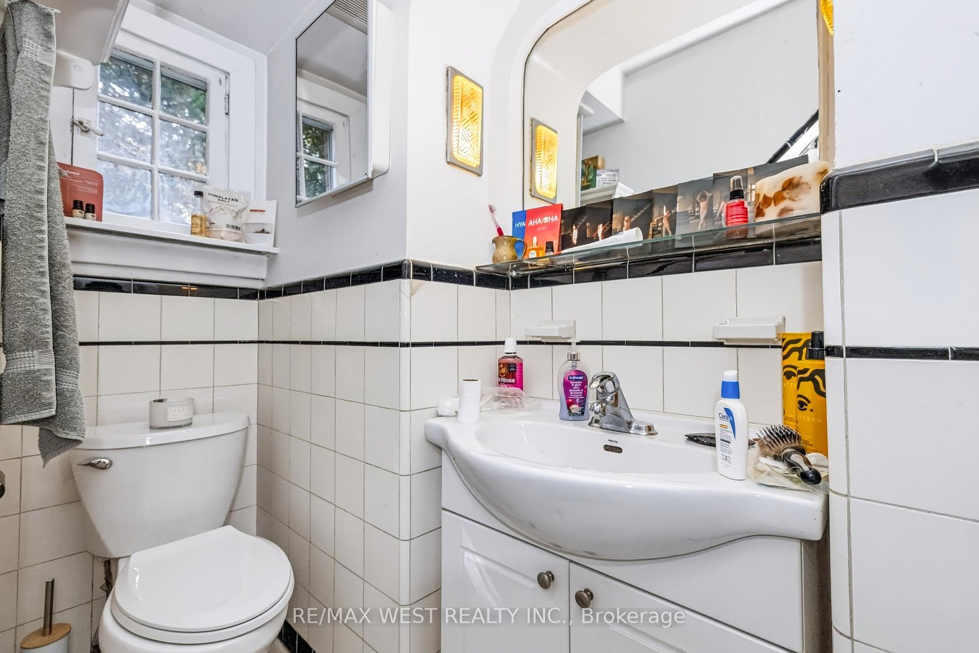 Photo 16 of 68 Beaty Avenue, Toronto, South Parkdale — HOMEH