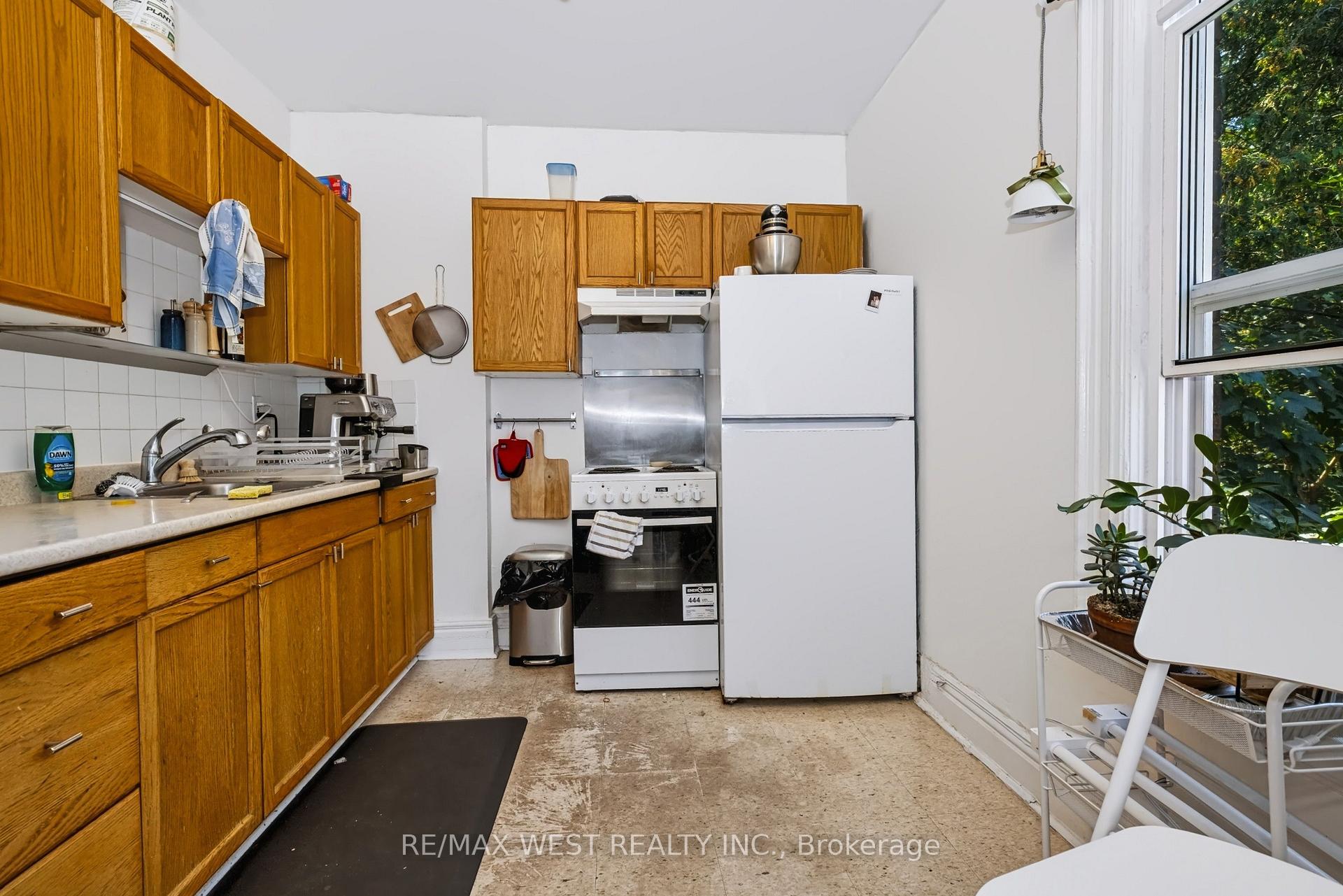 Photo 34 of 68 Beaty Avenue, Toronto, South Parkdale — HOMEH