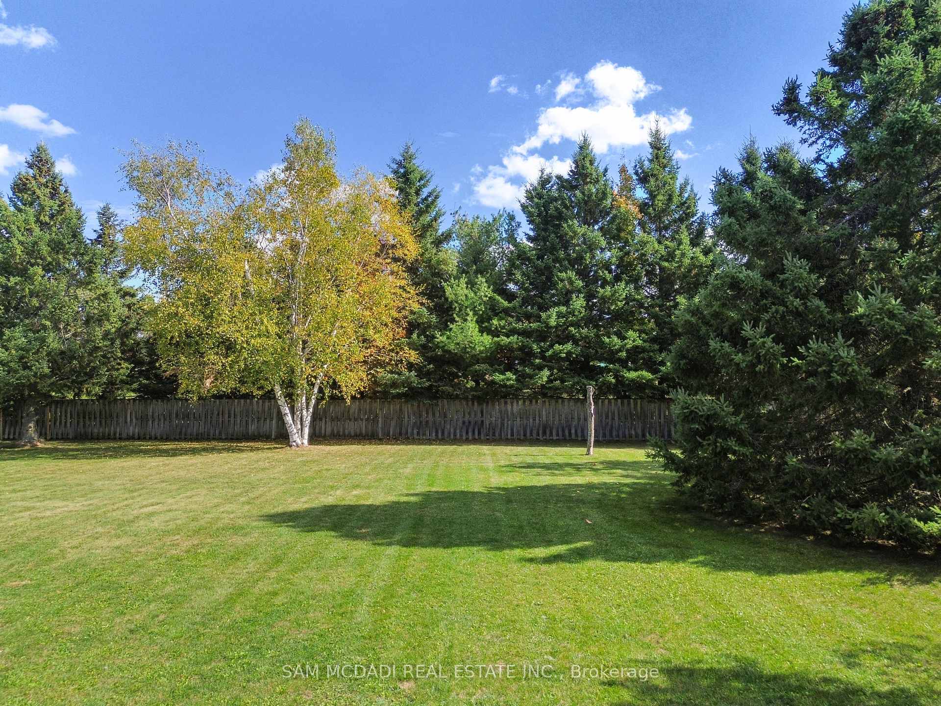 Photo 4 of 2 Sherman Drive, Mulmur, Rural Mulmur — HOMEH