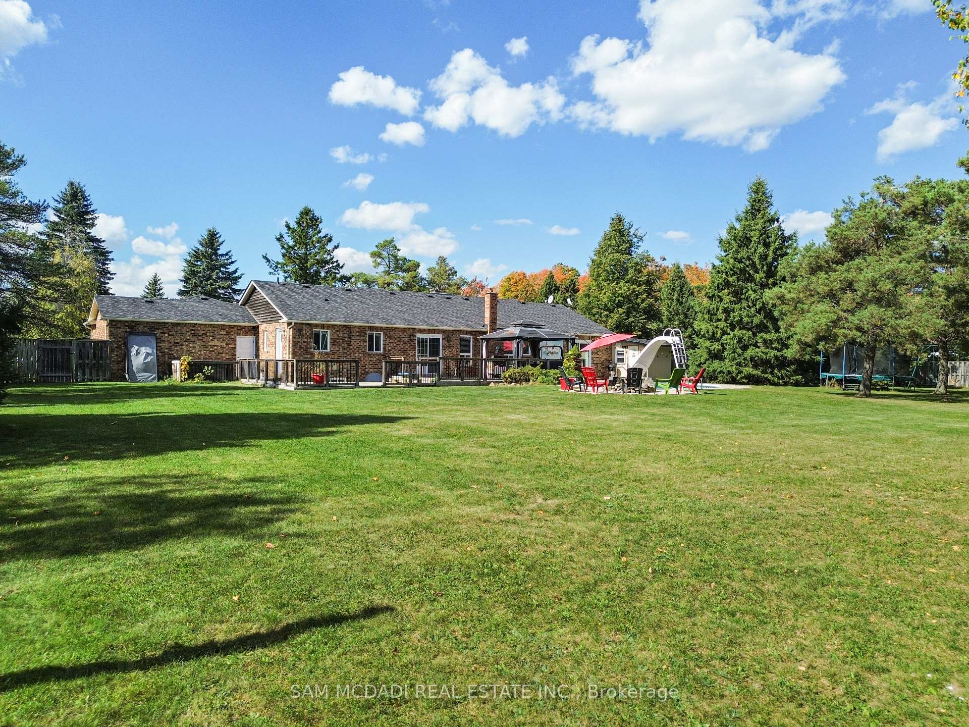Photo 5 of 2 Sherman Drive, Mulmur, Rural Mulmur — HOMEH