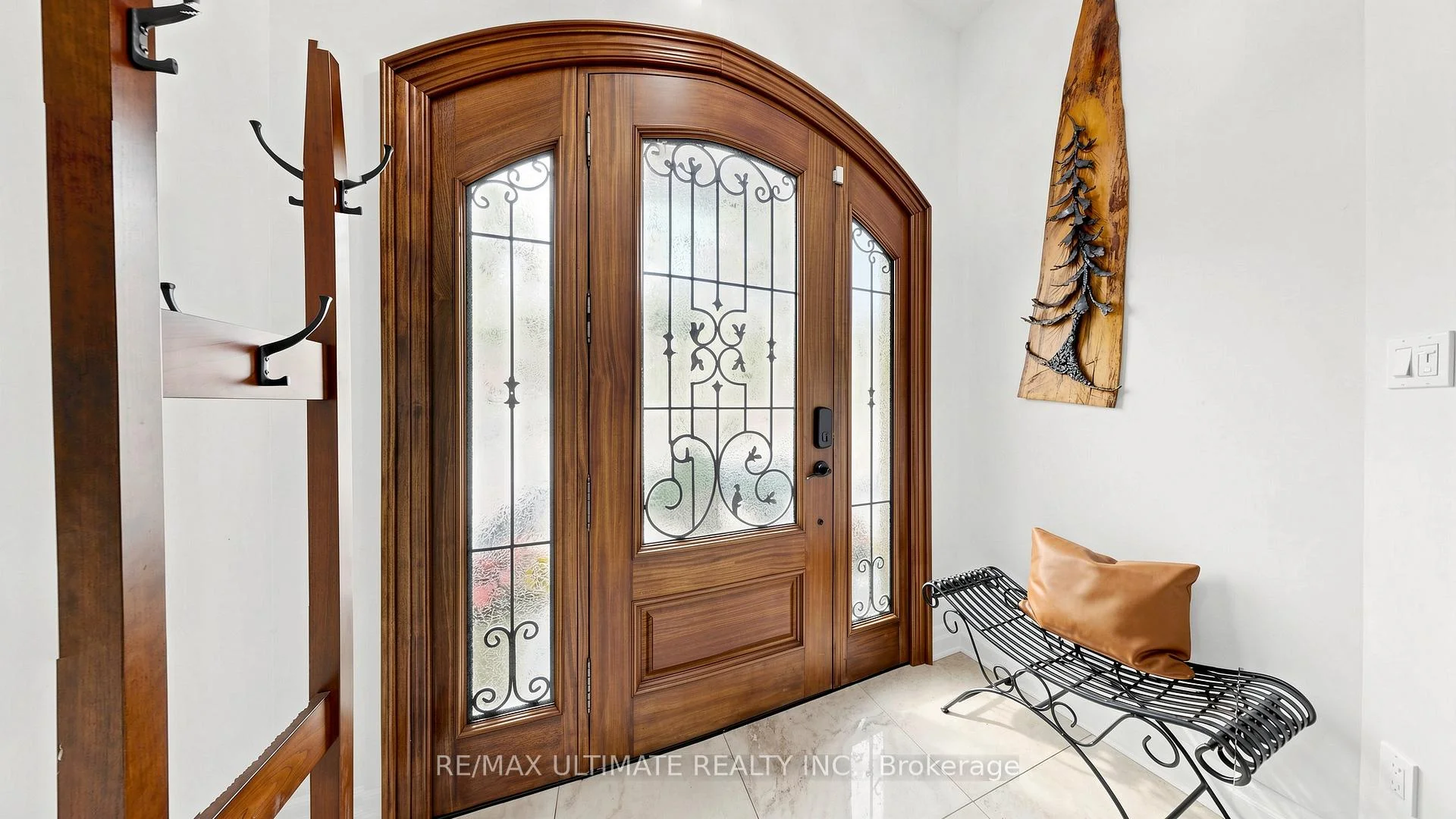 Photo 6 of 25 Bellehaven Crescent, Scarborough, Scarborough Village — HOMEH