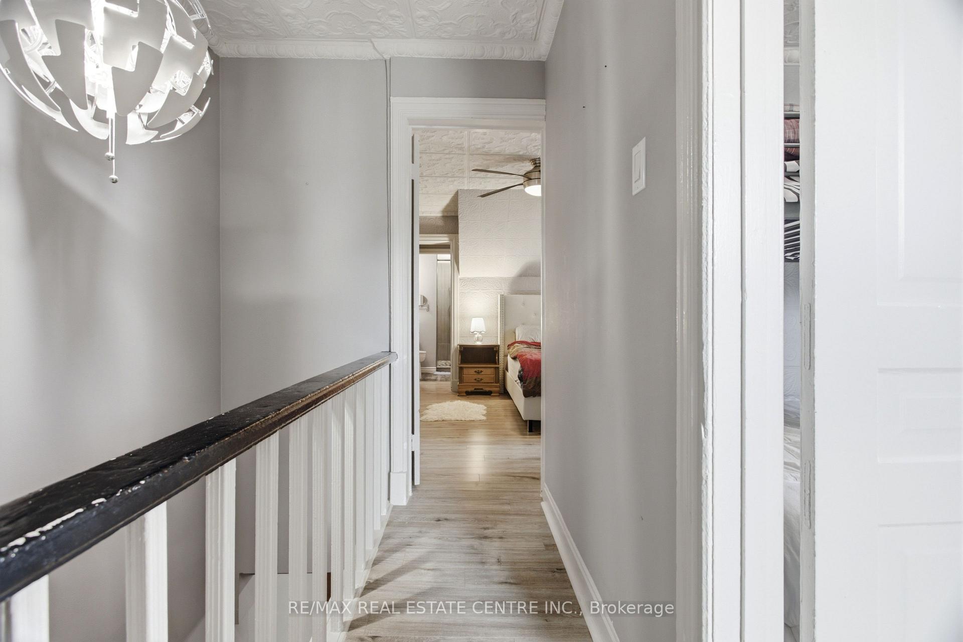 Photo 21 of 1108 Queenston Road, Cambridge, Preston South — HOMEH