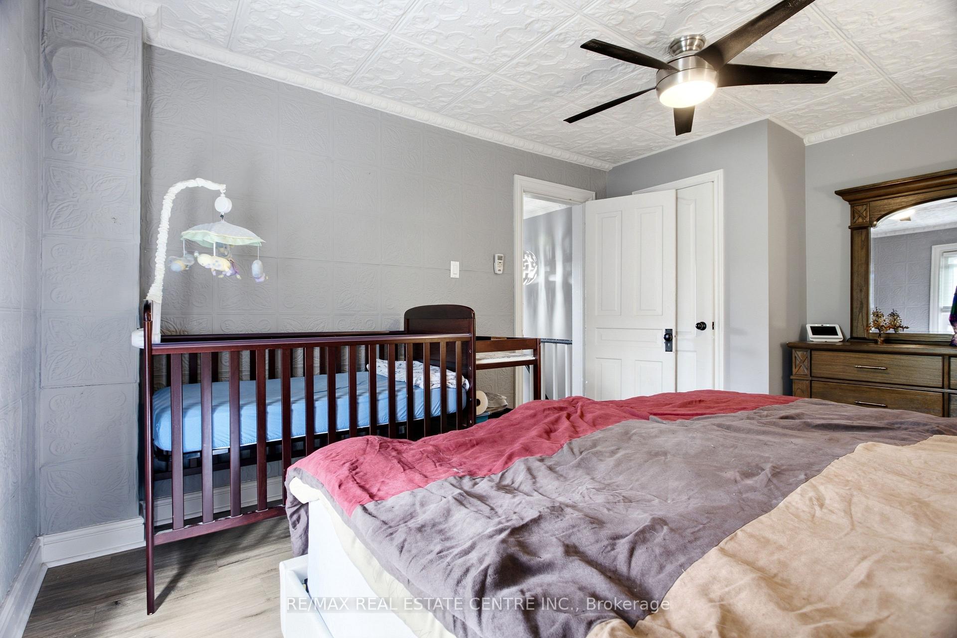 Photo 22 of 1108 Queenston Road, Cambridge, Preston South — HOMEH