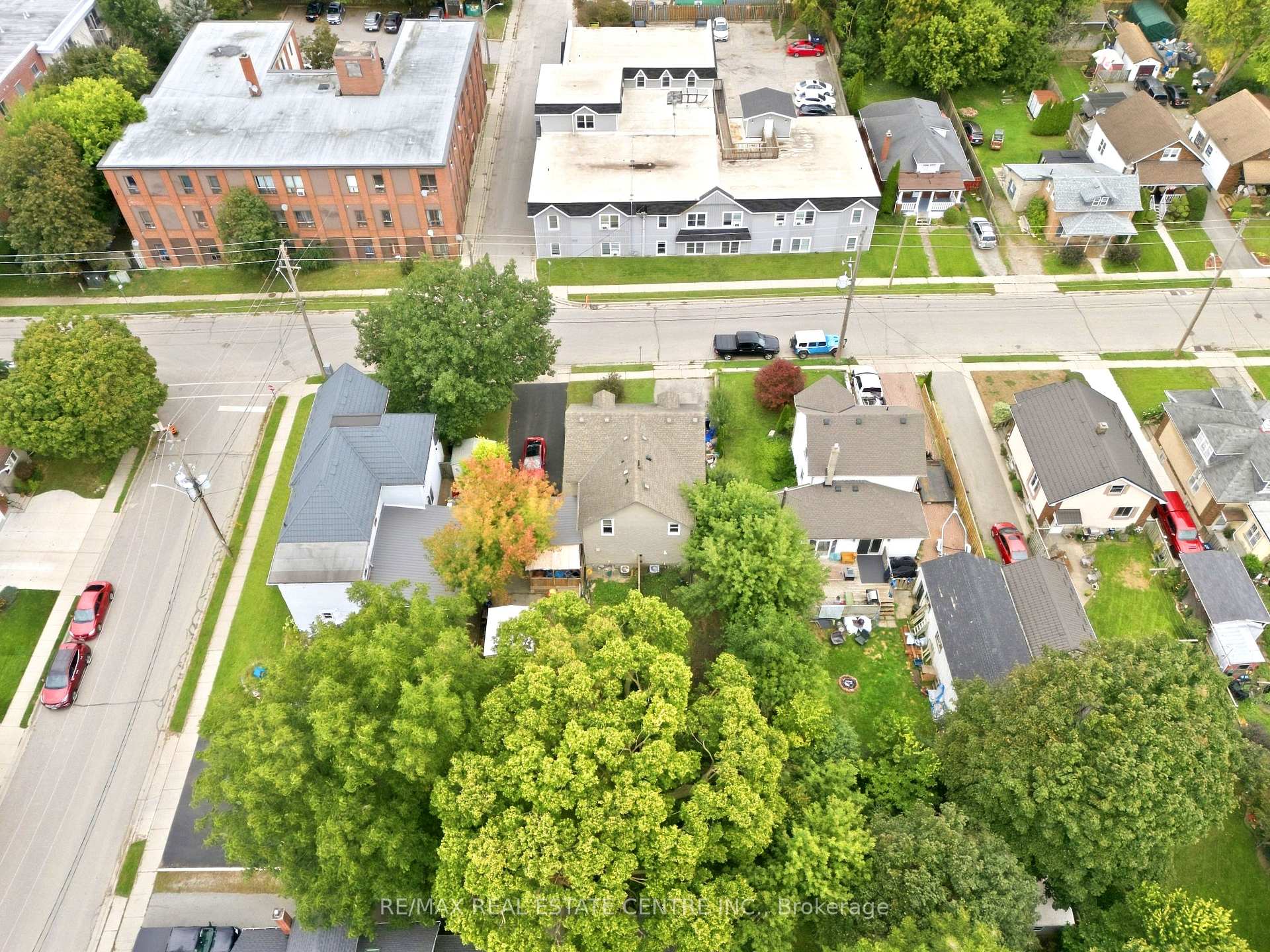 Photo 41 of 1108 Queenston Road, Cambridge, Preston South — HOMEH