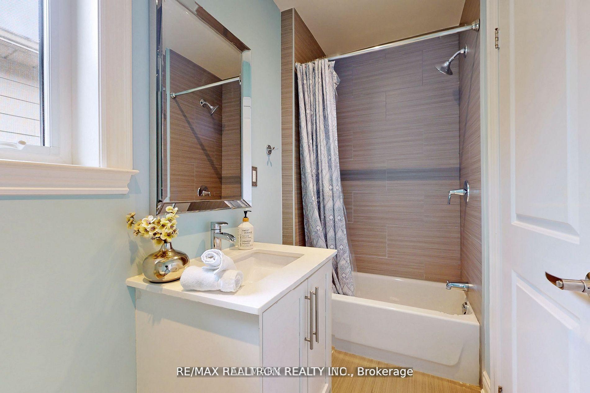 Photo 26 of 183 Blantyre Avenue, Scarborough, Birchcliffe-Cliffside — HOMEH
