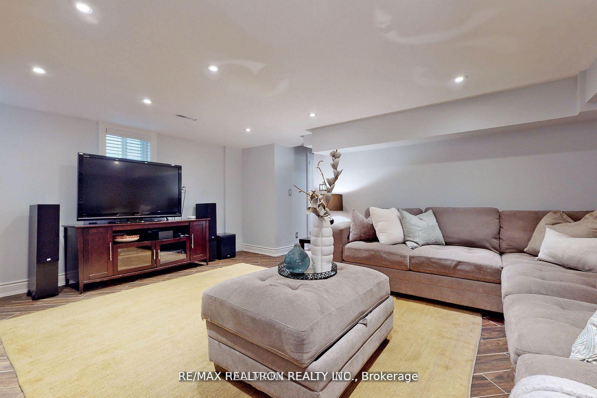 Photo 28 of 183 Blantyre Avenue, Scarborough, Birchcliffe-Cliffside — HOMEH