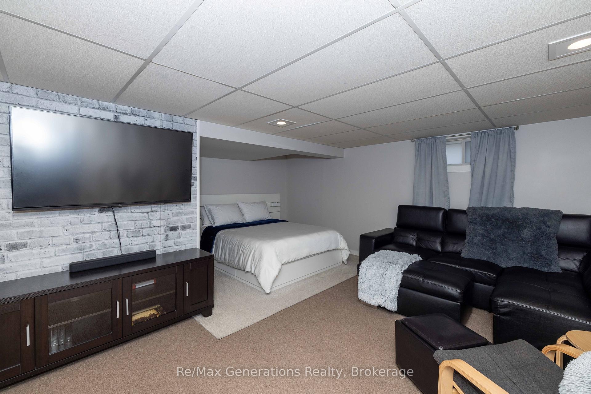 Photo 18 of 559 Empire Avenue E, Thunder Bay, Westfort — HOMEH