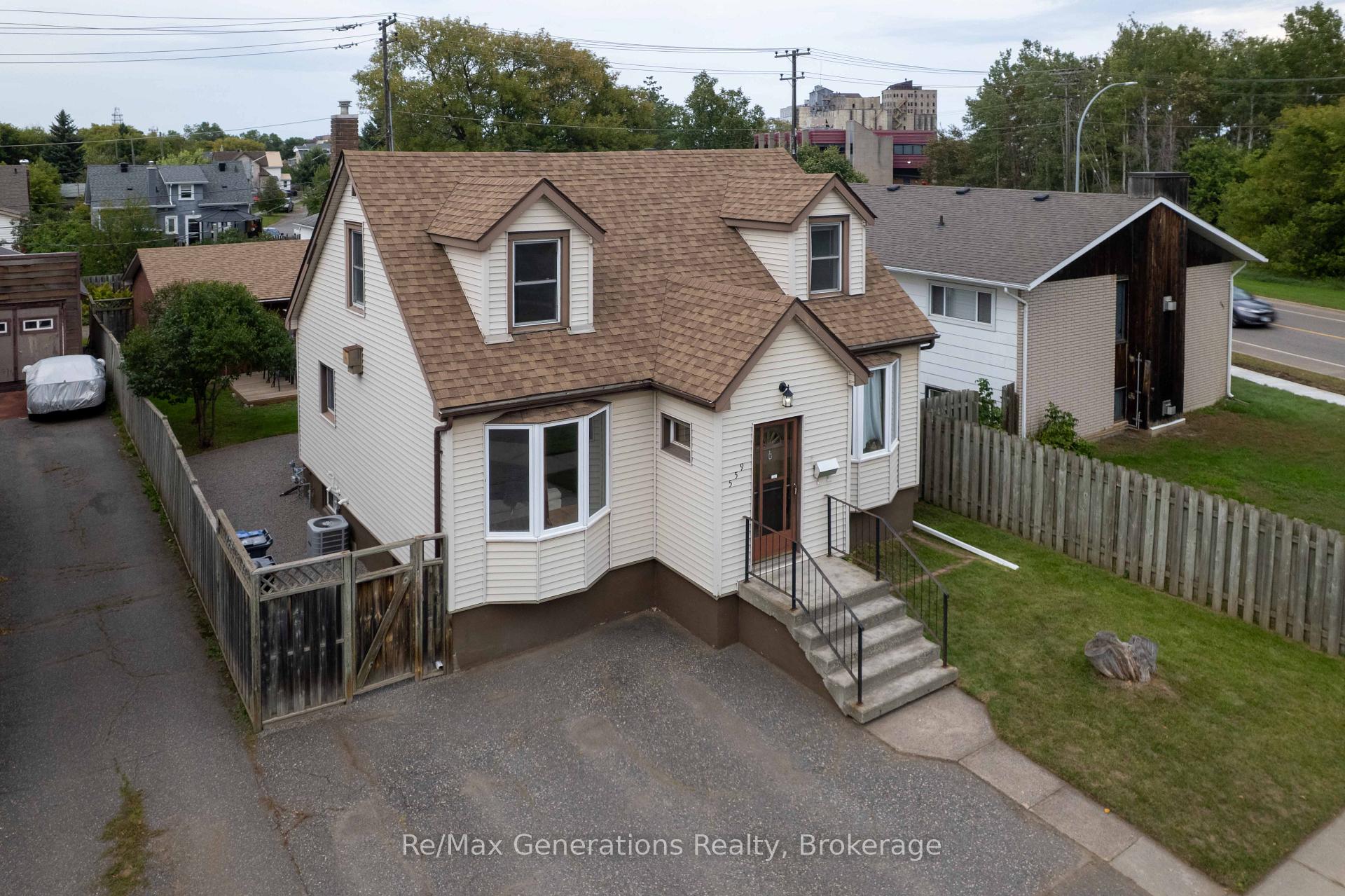 Photo 24 of 559 Empire Avenue E, Thunder Bay, Westfort — HOMEH