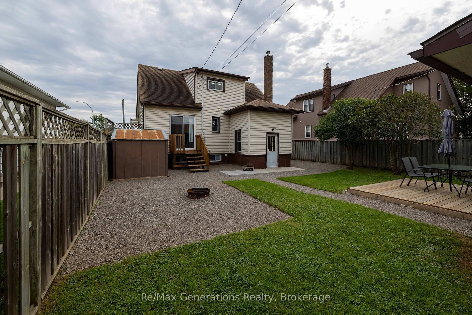 Photo 27 of 559 Empire Avenue E, Thunder Bay, Westfort — HOMEH