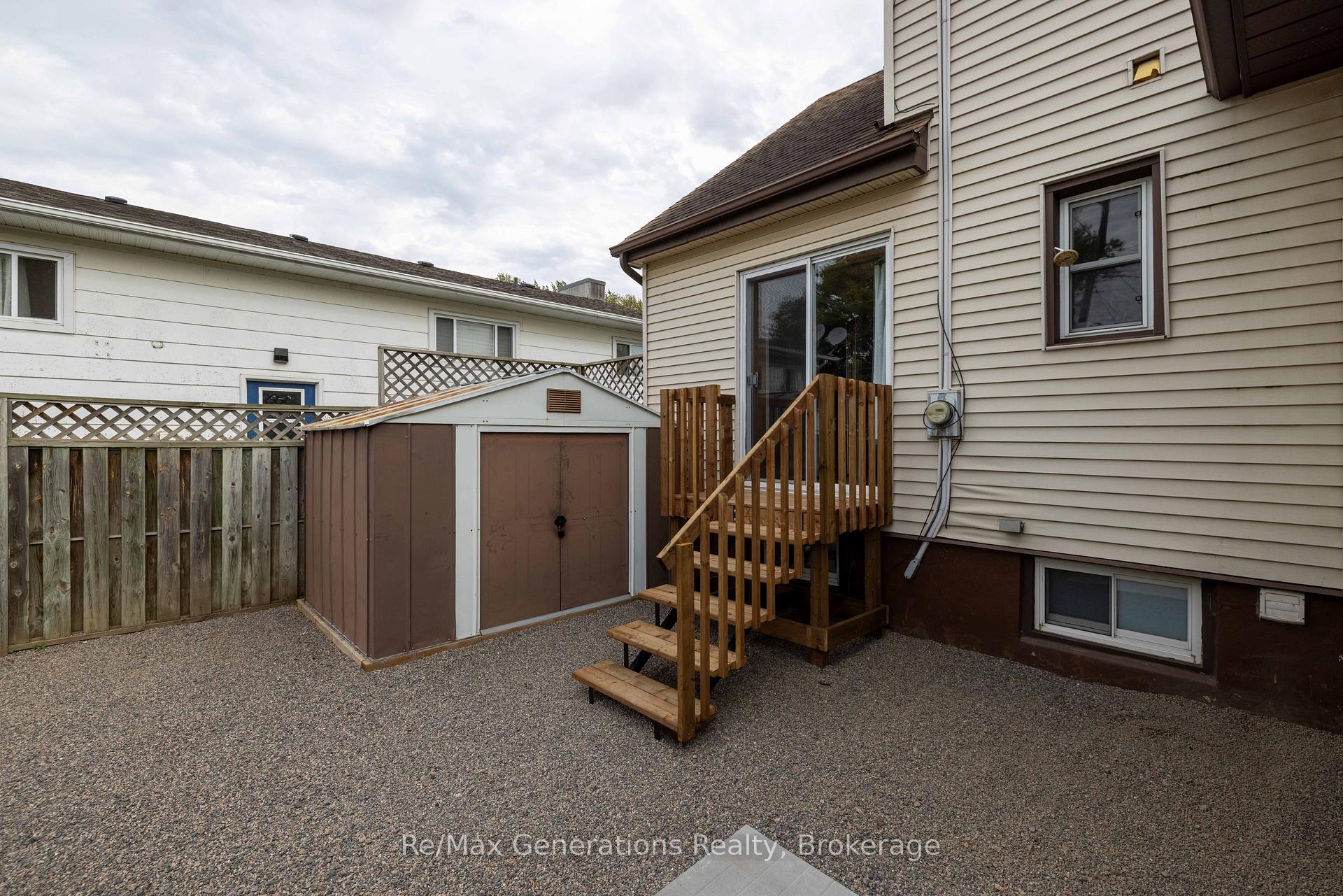 Photo 28 of 559 Empire Avenue E, Thunder Bay, Westfort — HOMEH