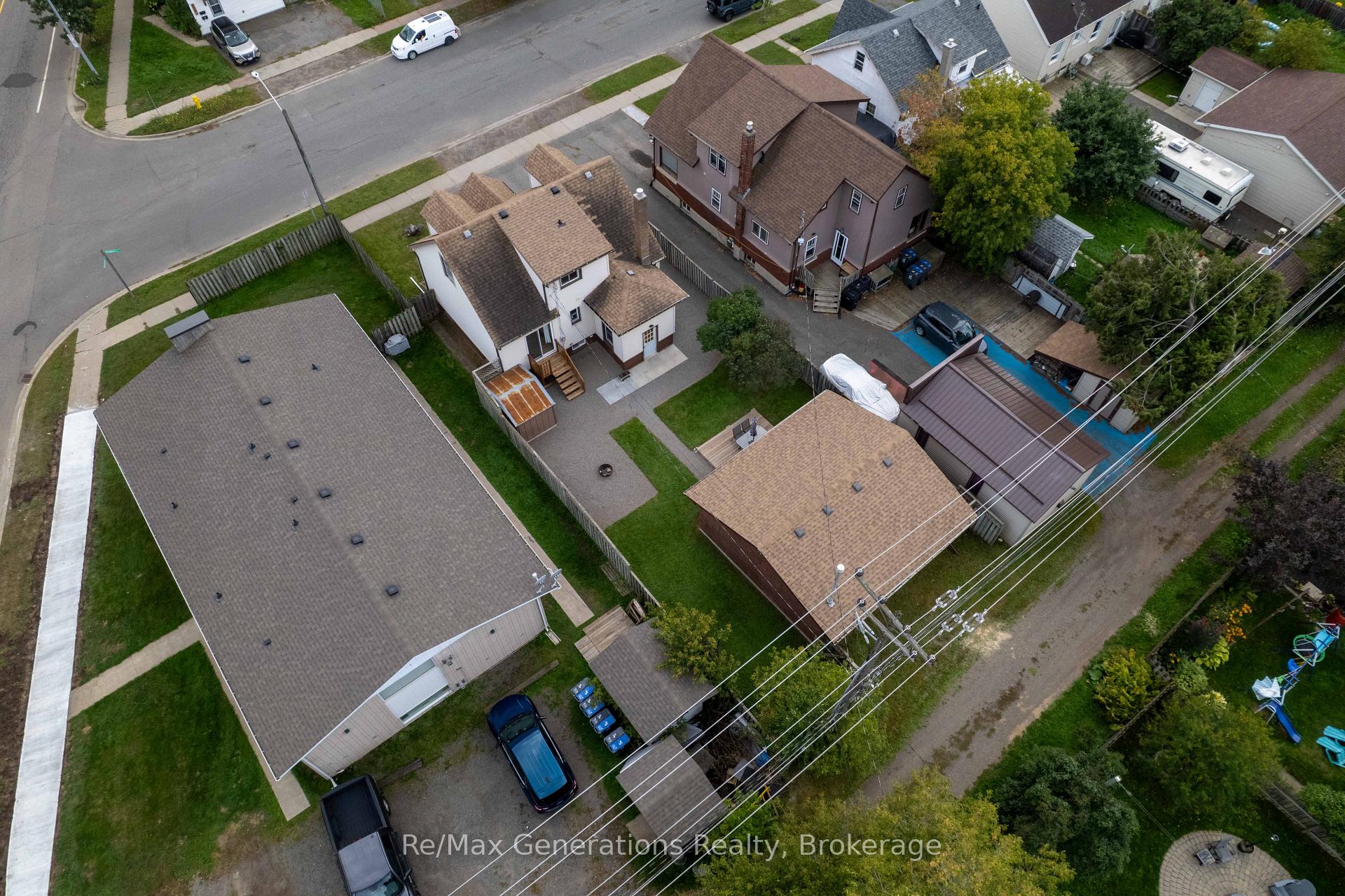 Photo 32 of 559 Empire Avenue E, Thunder Bay, Westfort — HOMEH