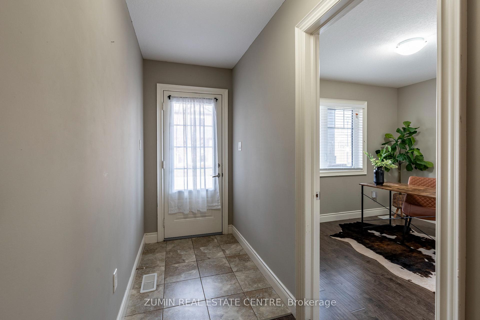 Photo 2 of Unit 10, 35 Chatfield Street, Ingersoll, Ingersoll - South — HOMEH
