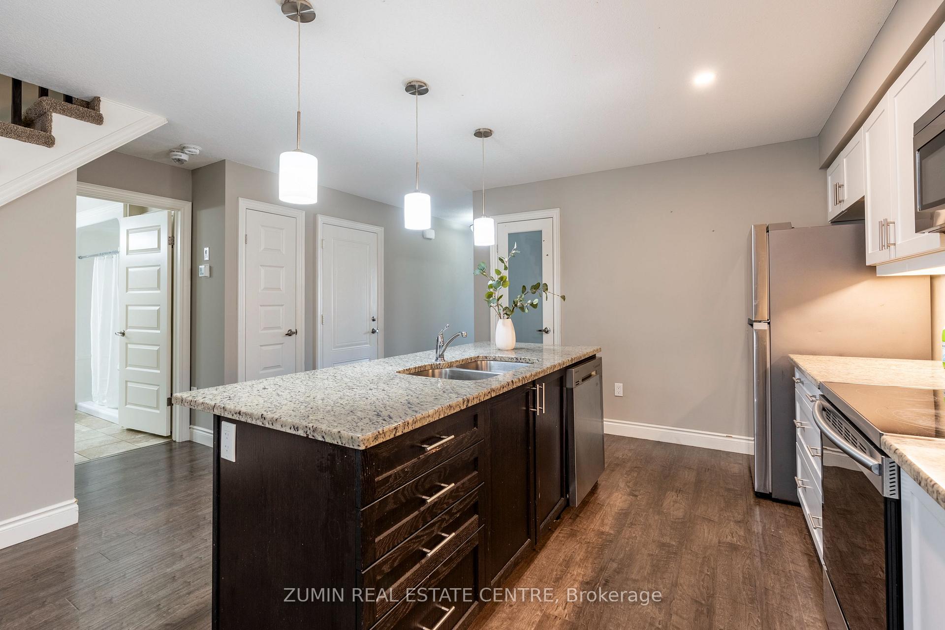 Photo 3 of Unit 10, 35 Chatfield Street, Ingersoll, Ingersoll - South — HOMEH