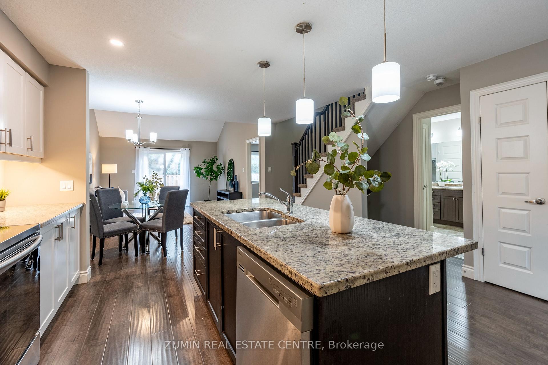 Photo 4 of Unit 10, 35 Chatfield Street, Ingersoll, Ingersoll - South — HOMEH