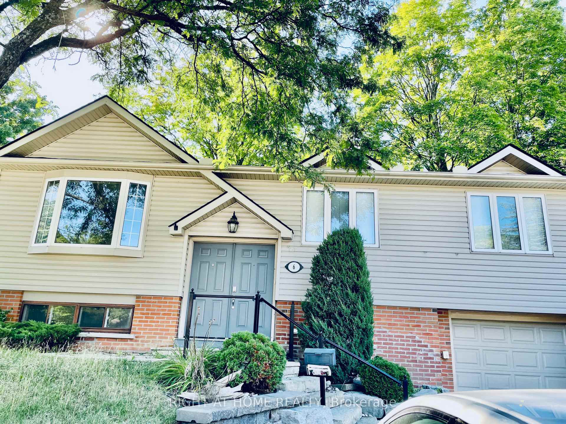 Photo 3 of 6 Beechcroft Circle, Barrie, Cundles East — HOMEH