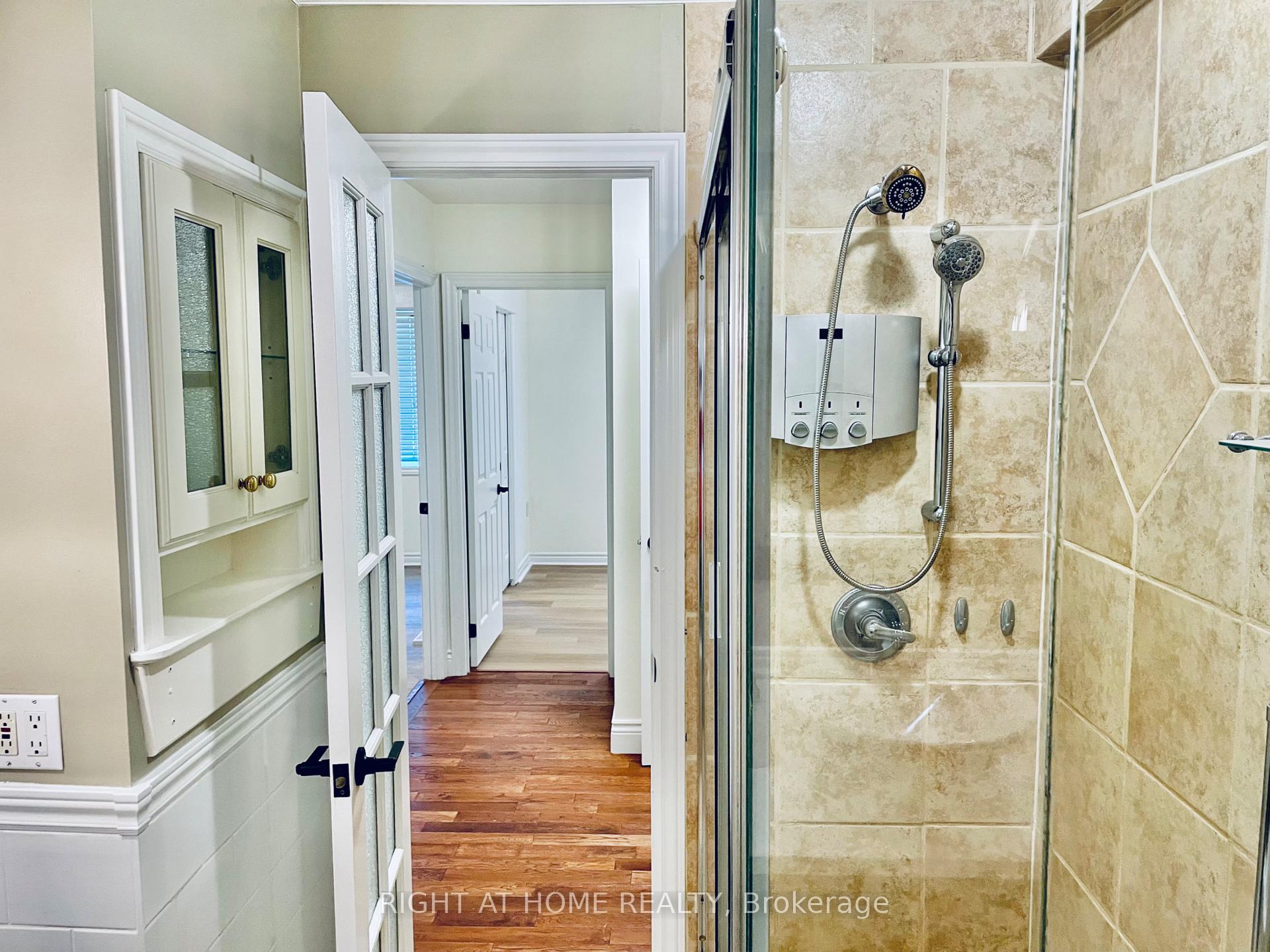 Photo 7 of 6 Beechcroft Circle, Barrie, Cundles East — HOMEH