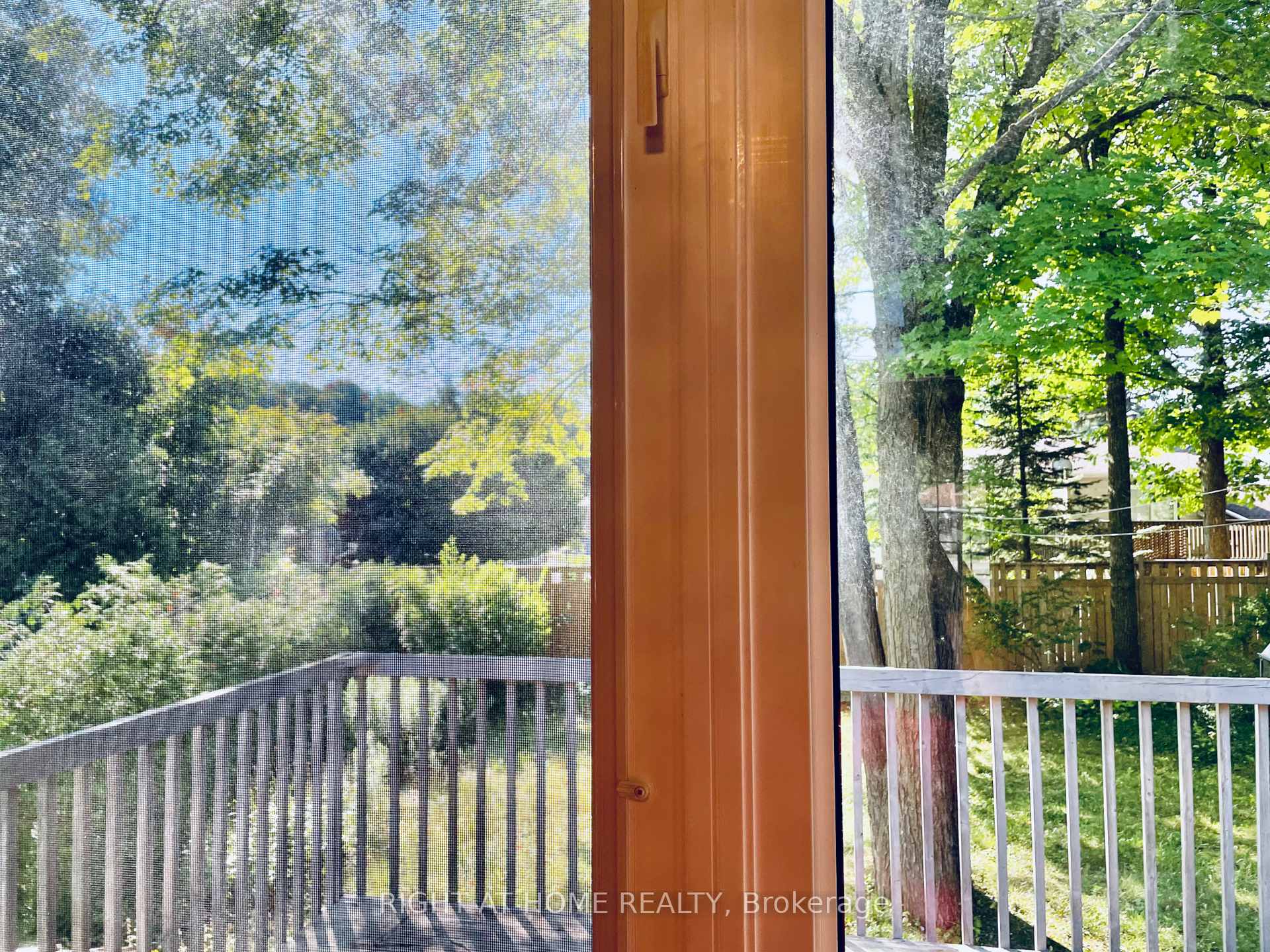Photo 18 of 6 Beechcroft Circle, Barrie, Cundles East — HOMEH
