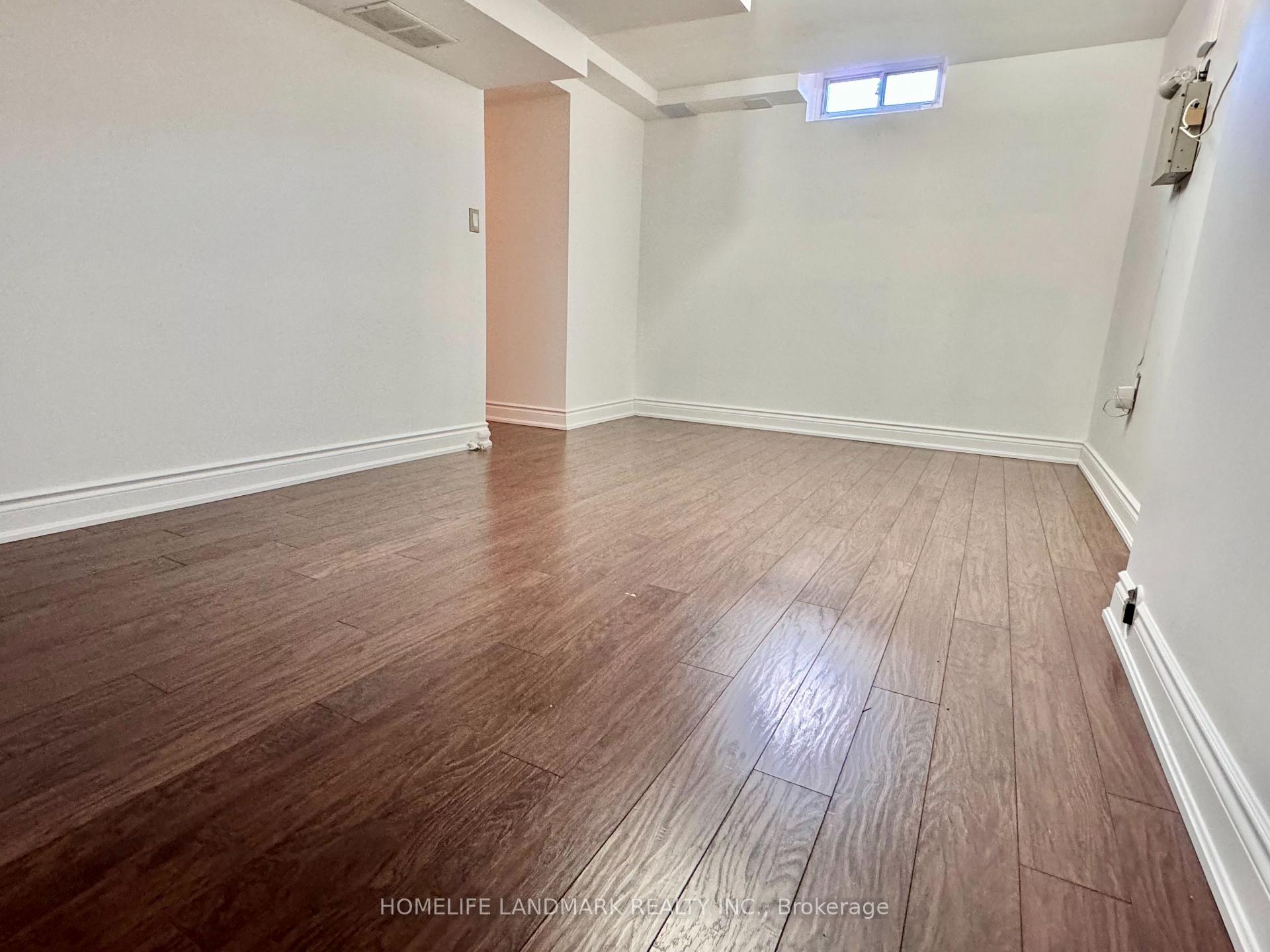 Photo 13 of 1049 Wetherby Lane E, Mississauga, Rathwood — HOMEH