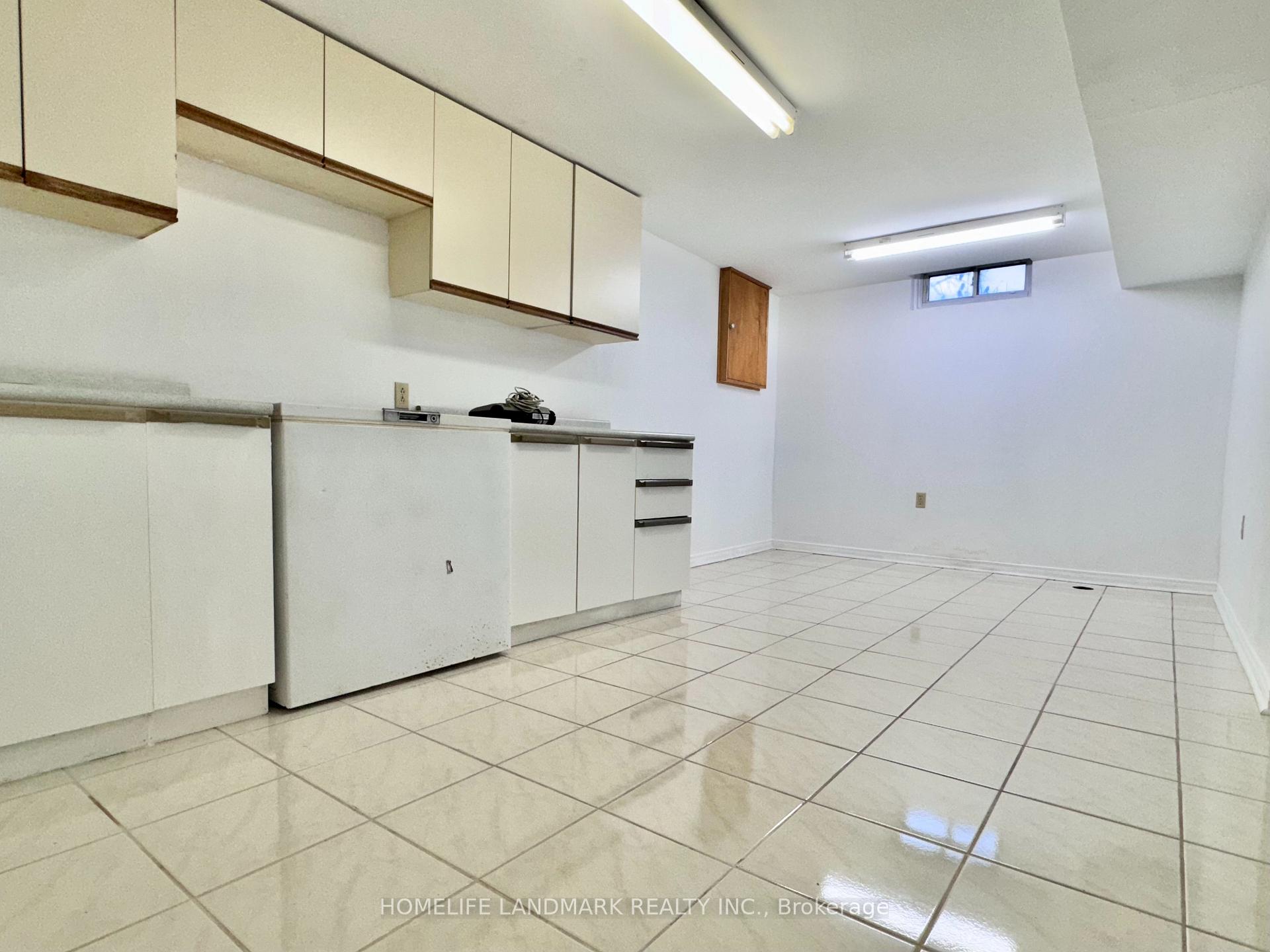 Photo 16 of 1049 Wetherby Lane E, Mississauga, Rathwood — HOMEH