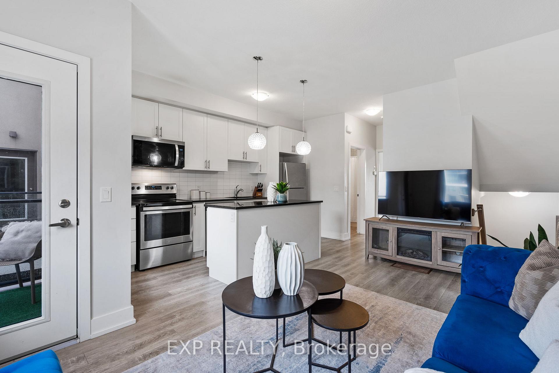 Photo 7 of Unit 6, 115 Shoreview Place, Hamilton, Lakeshore — HOMEH