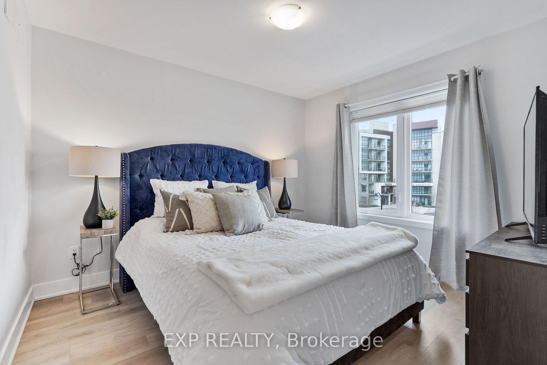 Photo 15 of Unit 6, 115 Shoreview Place, Hamilton, Lakeshore — HOMEH