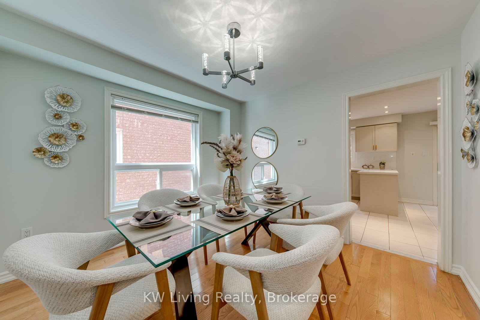 Photo 17 of 531 Avonwick Avenue, Mississauga, Hurontario — HOMEH