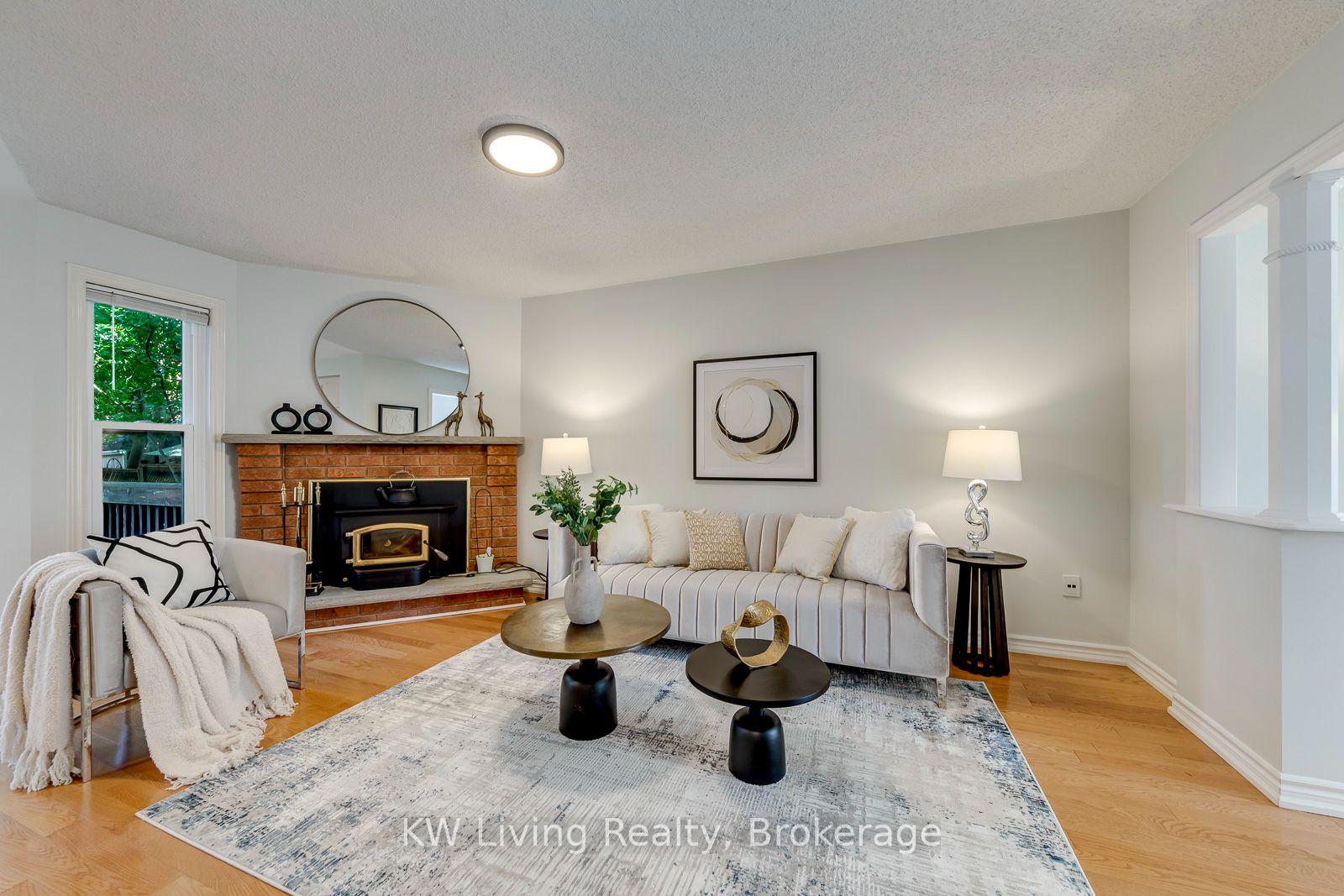 Photo 19 of 531 Avonwick Avenue, Mississauga, Hurontario — HOMEH