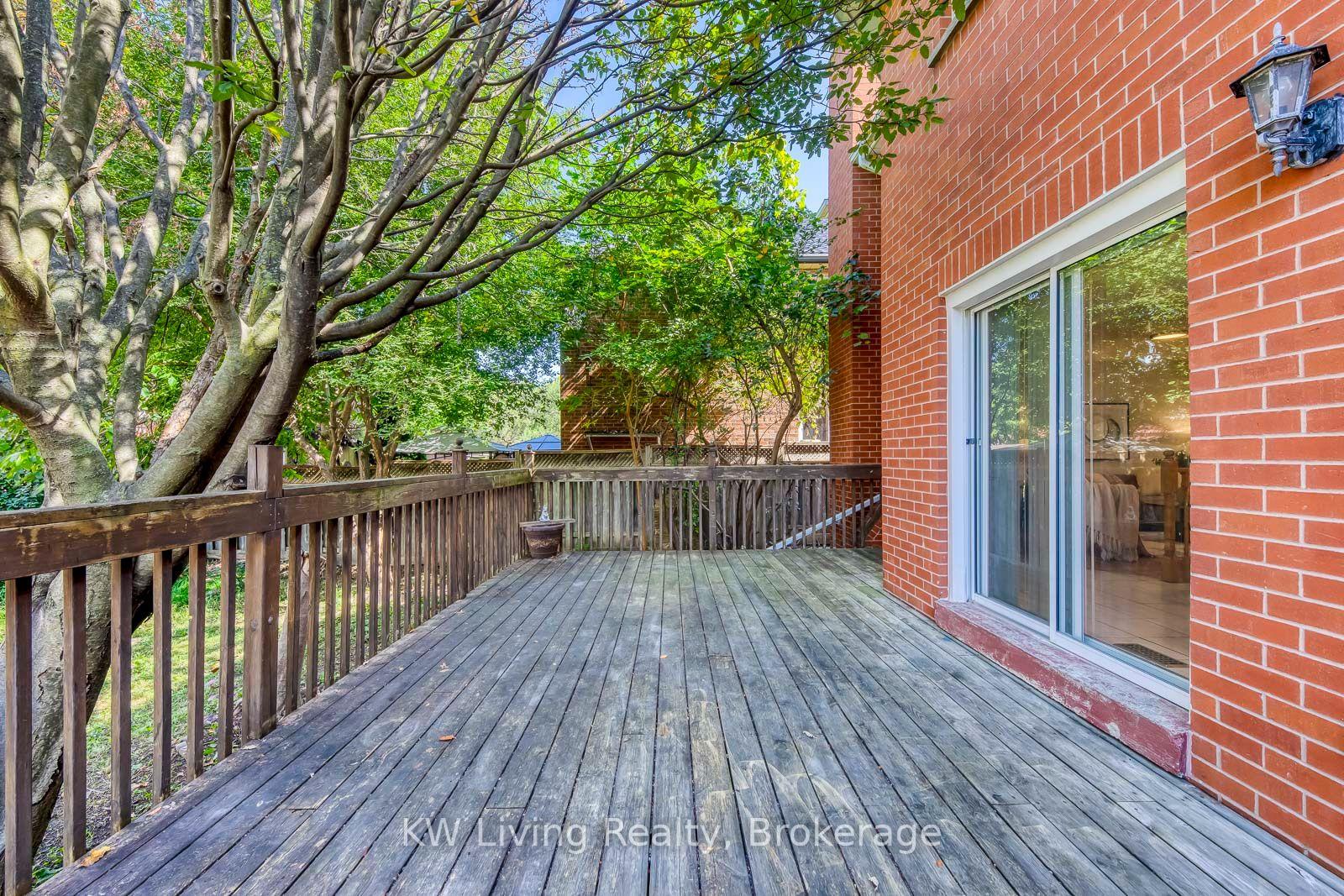 Photo 47 of 531 Avonwick Avenue, Mississauga, Hurontario — HOMEH