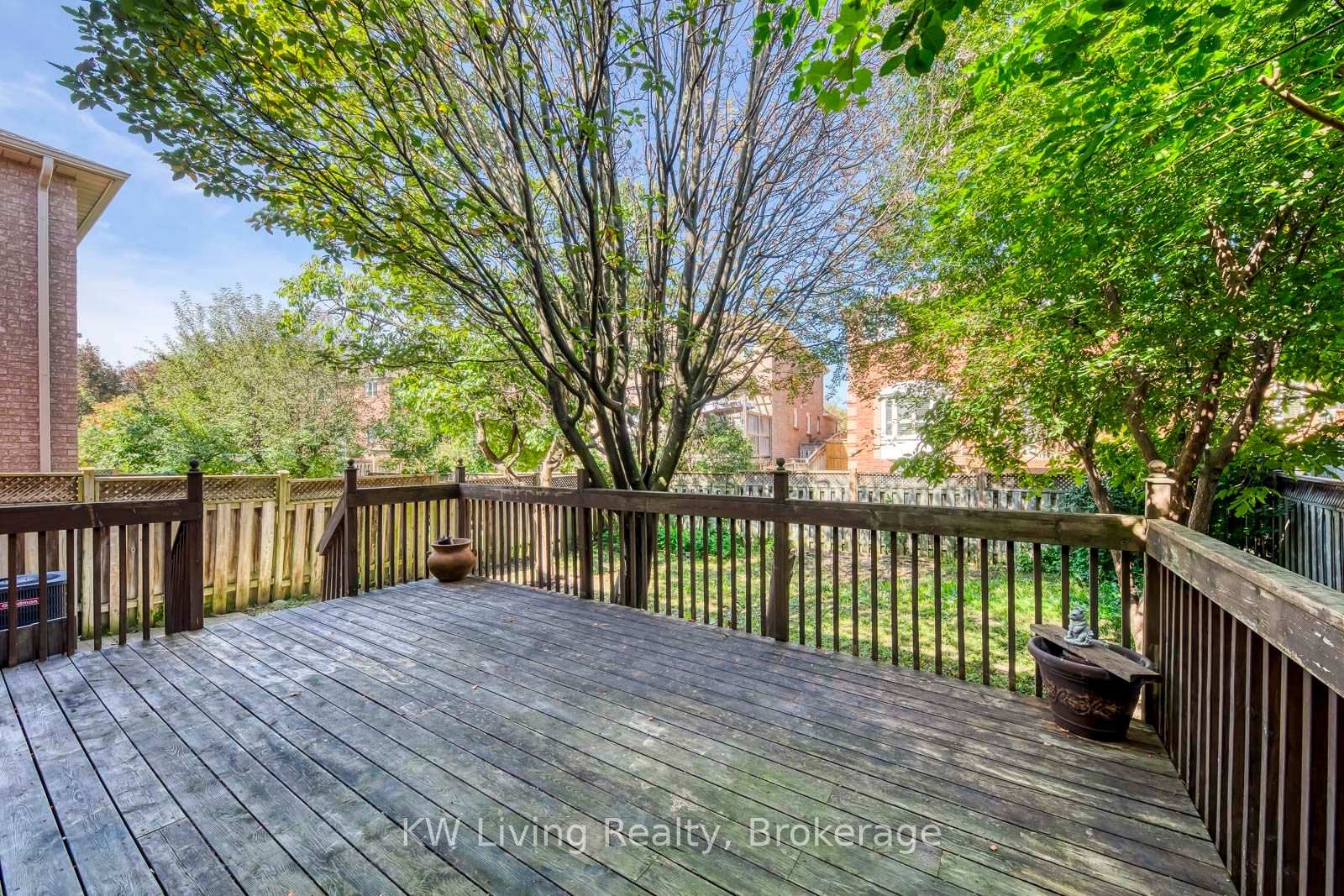 Photo 48 of 531 Avonwick Avenue, Mississauga, Hurontario — HOMEH