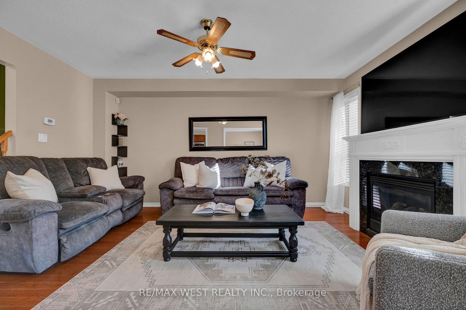 Photo 6 of 1210 Meath Drive, Oshawa, Pinecrest — HOMEH