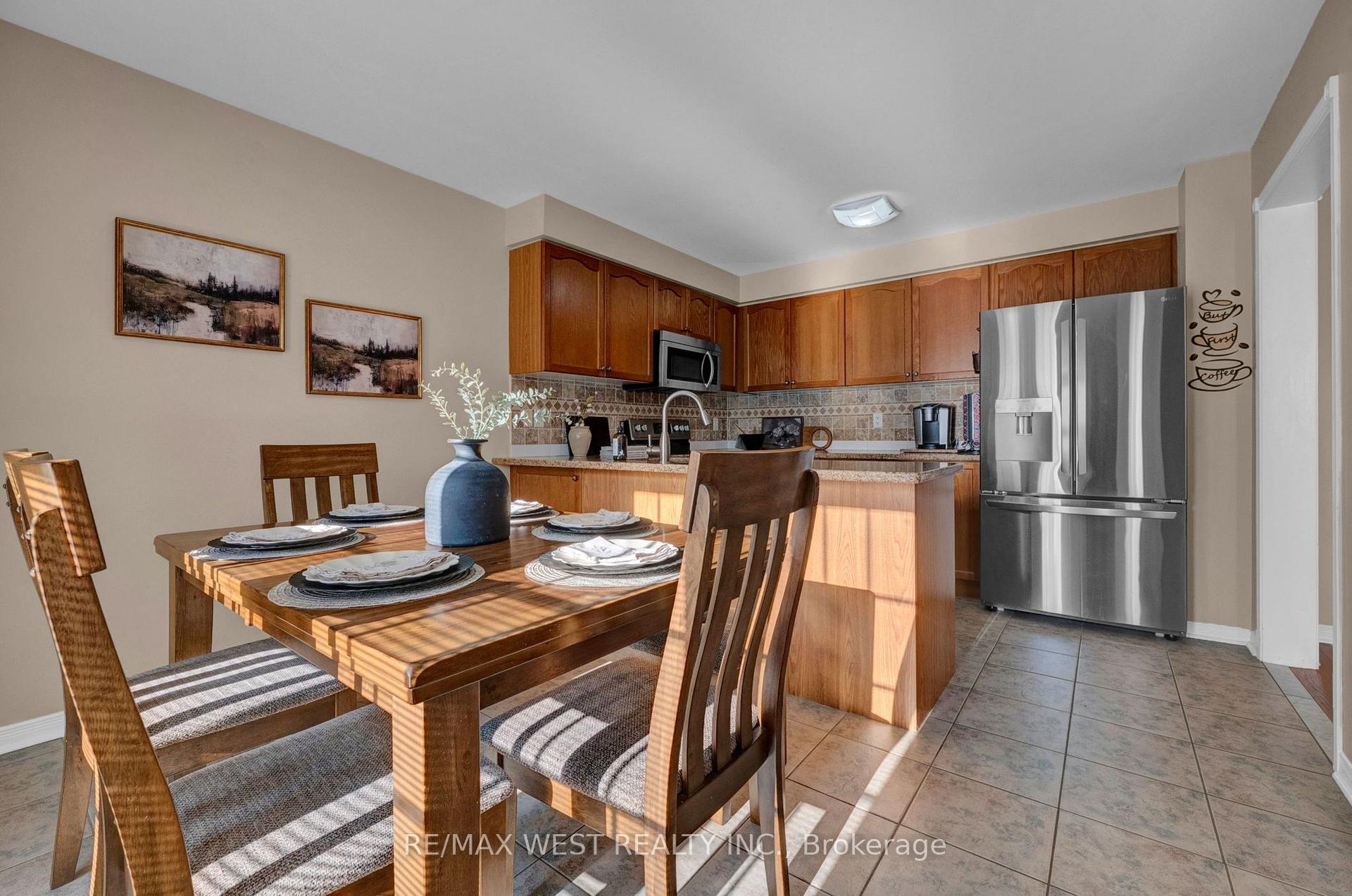 Photo 10 of 1210 Meath Drive, Oshawa, Pinecrest — HOMEH
