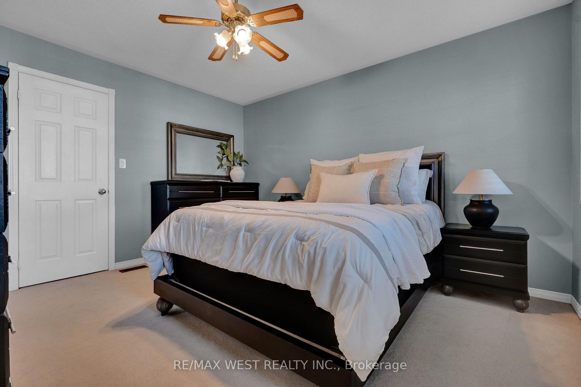 Photo 14 of 1210 Meath Drive, Oshawa, Pinecrest — HOMEH