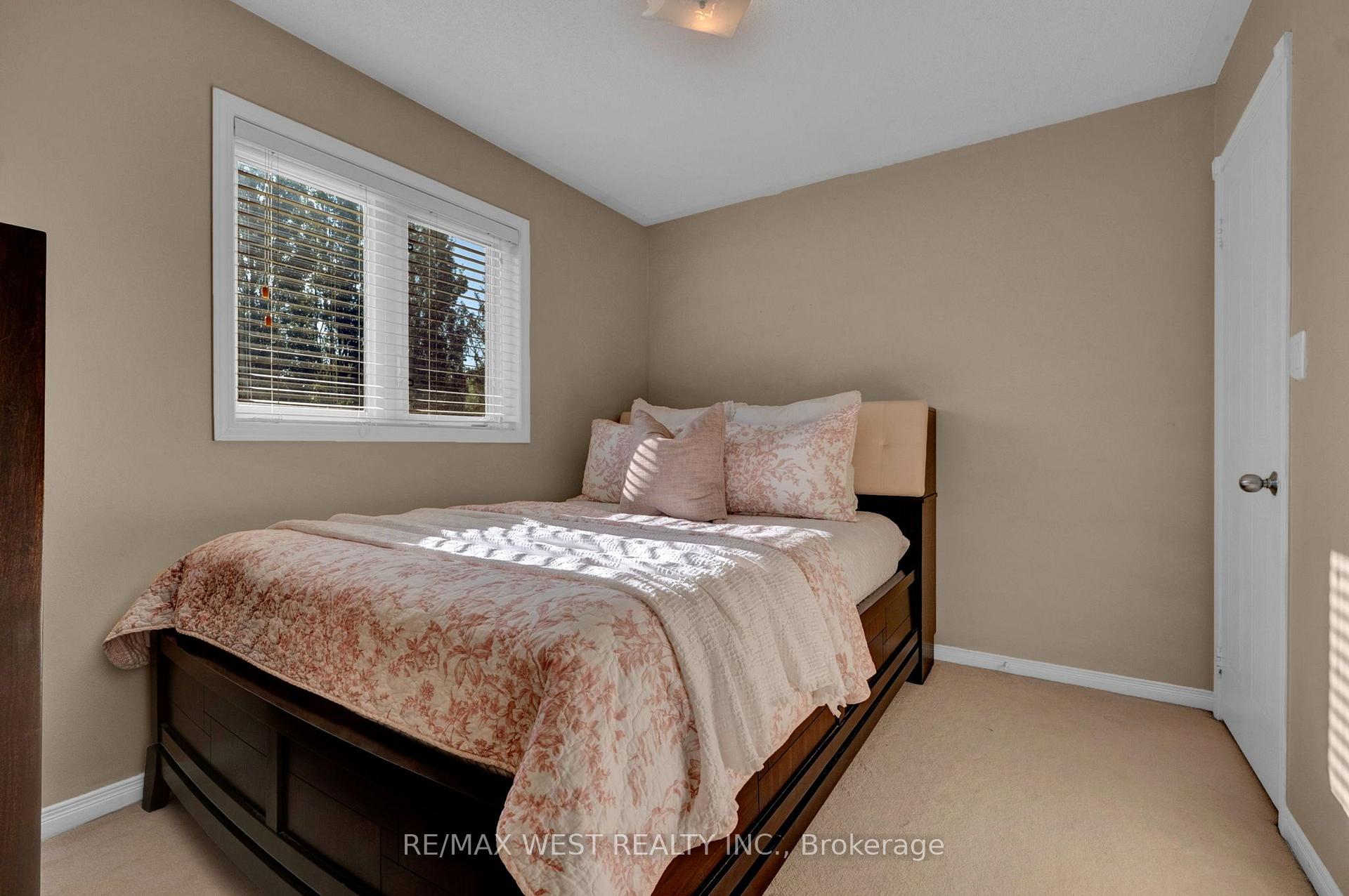 Photo 17 of 1210 Meath Drive, Oshawa, Pinecrest — HOMEH