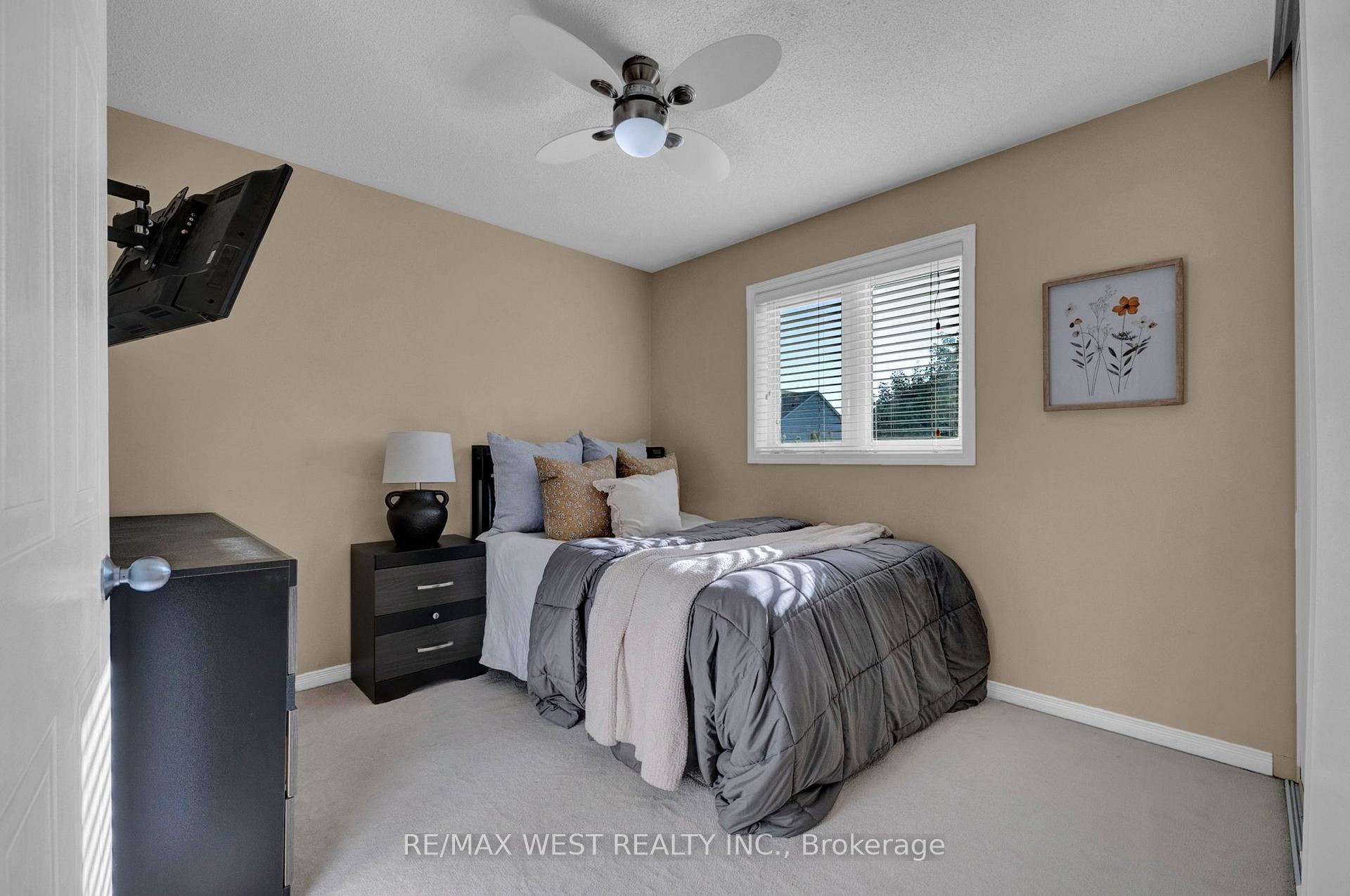 Photo 19 of 1210 Meath Drive, Oshawa, Pinecrest — HOMEH
