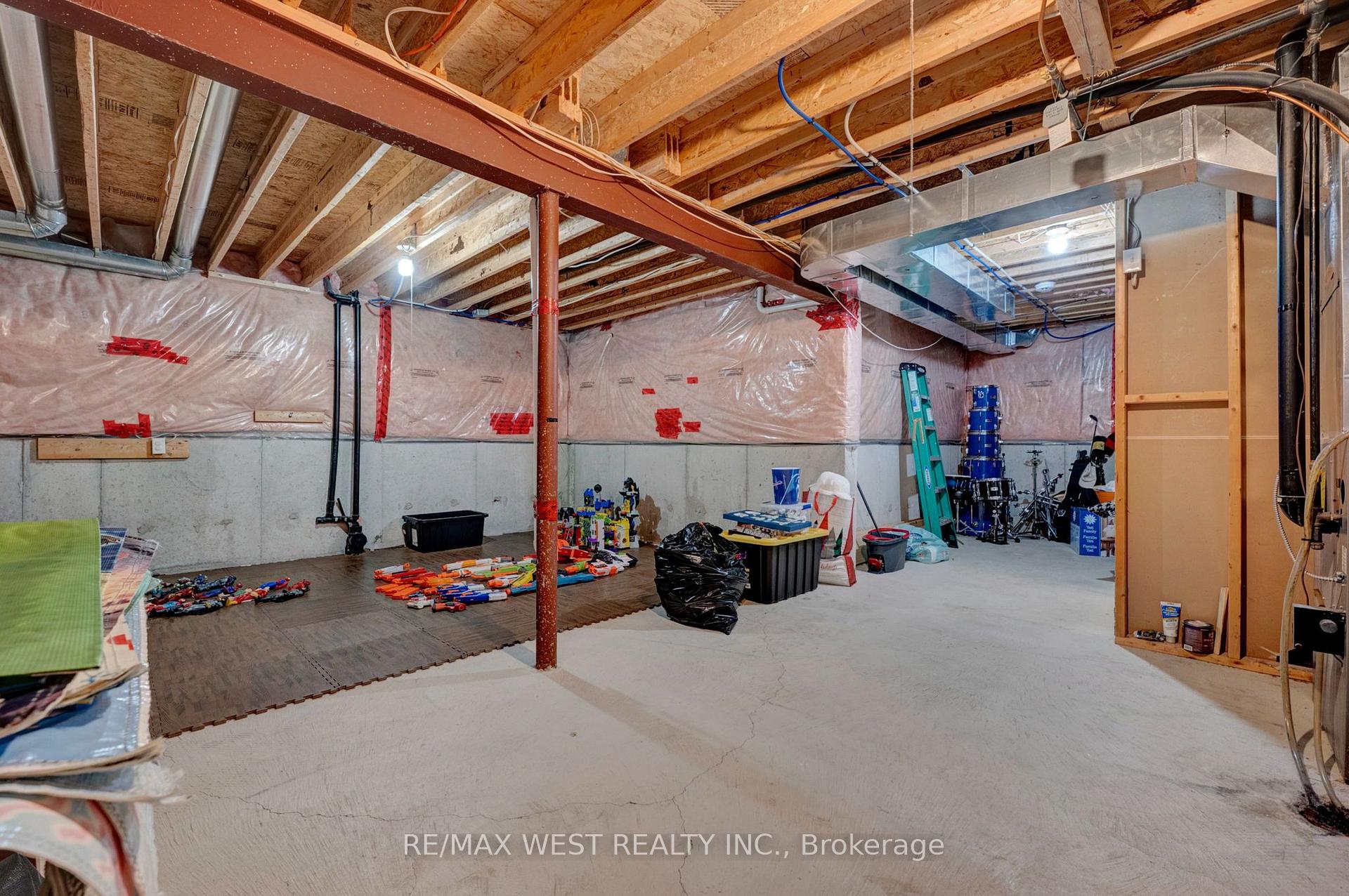 Photo 24 of 1210 Meath Drive, Oshawa, Pinecrest — HOMEH