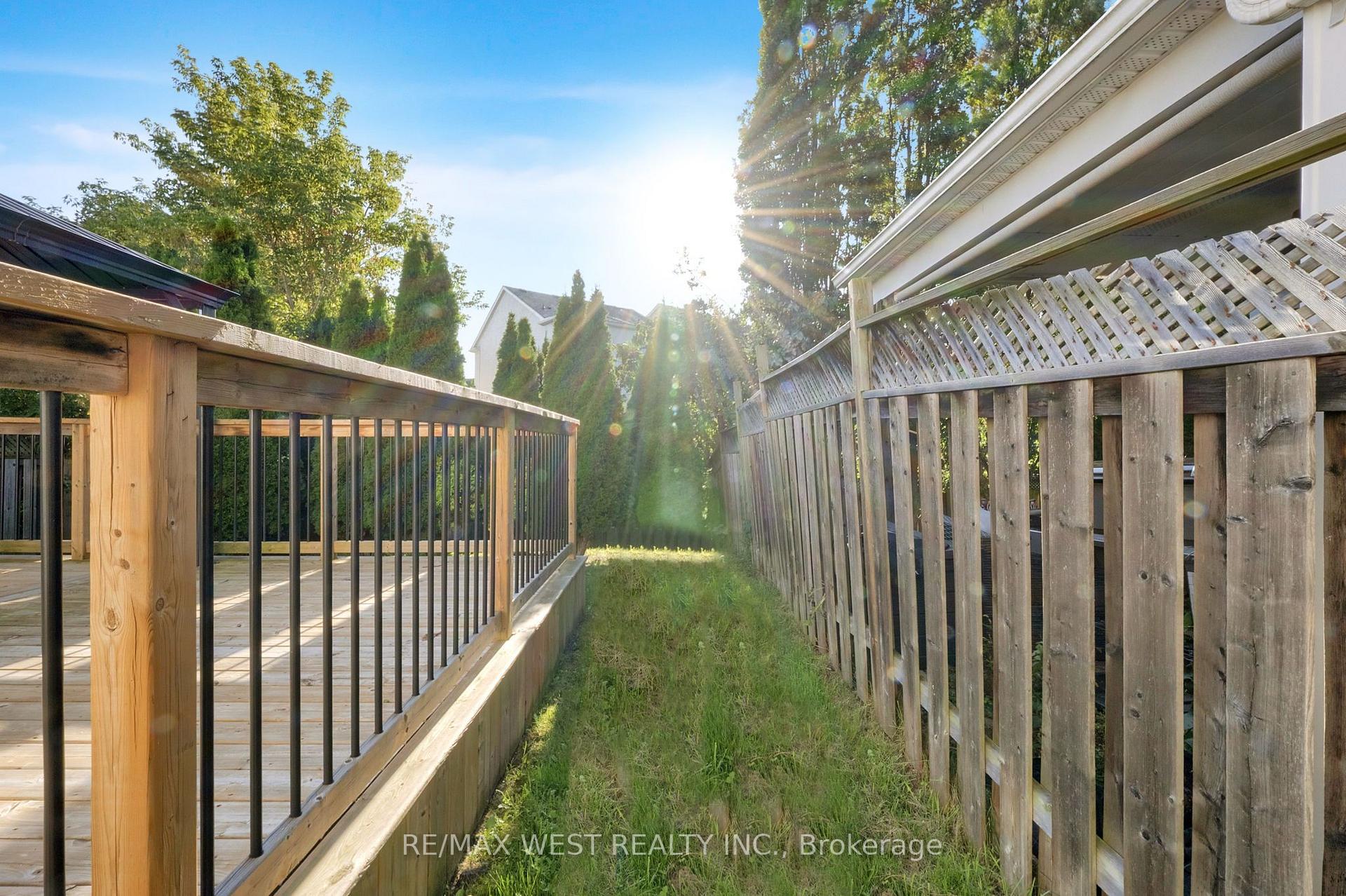 Photo 30 of 1210 Meath Drive, Oshawa, Pinecrest — HOMEH