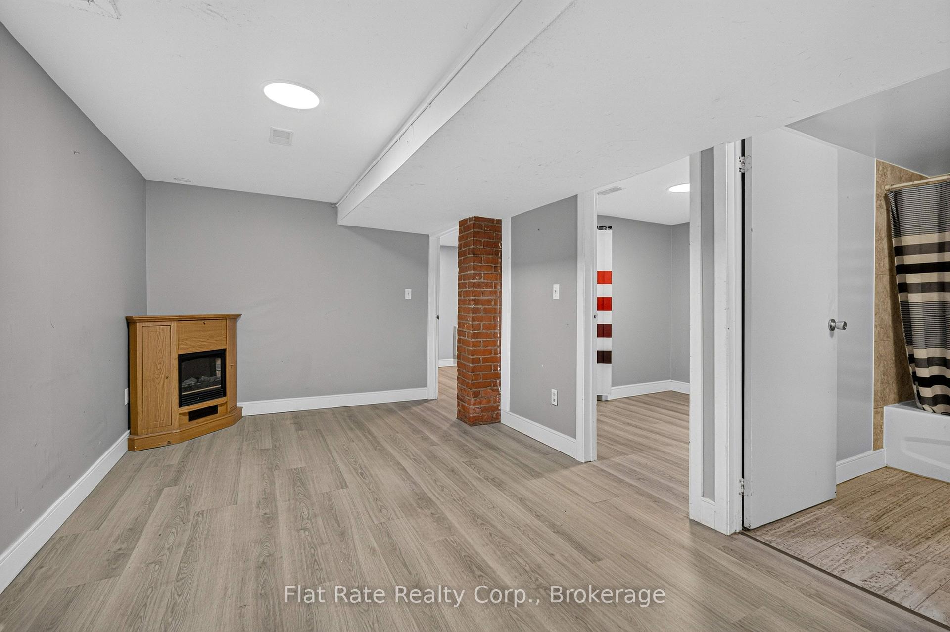 Photo 33 of 660 George Street N, Peterborough, Town Ward 3 — HOMEH