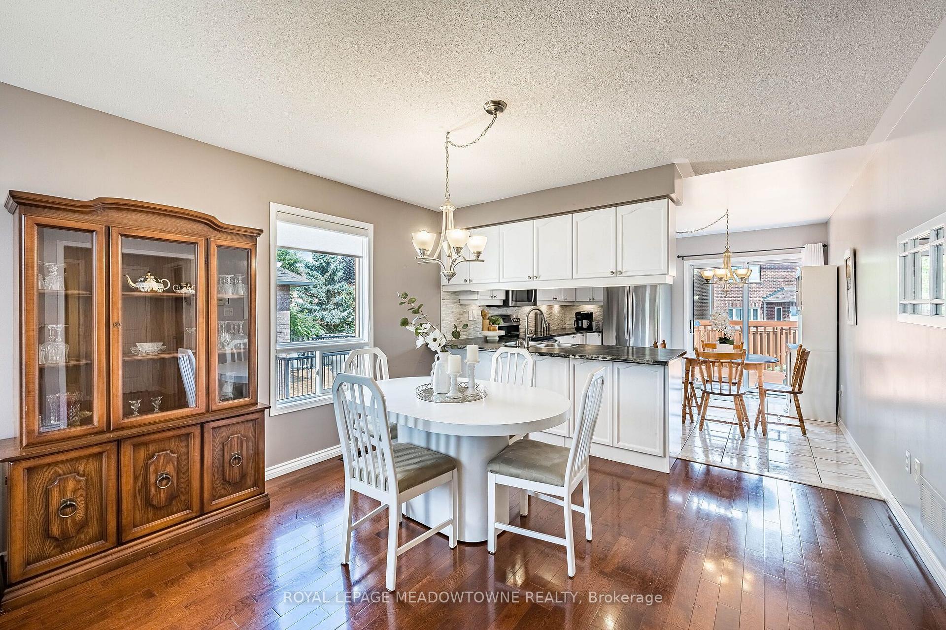 Photo 5 of 89 Standish Street, Halton Hills, Georgetown — HOMEH