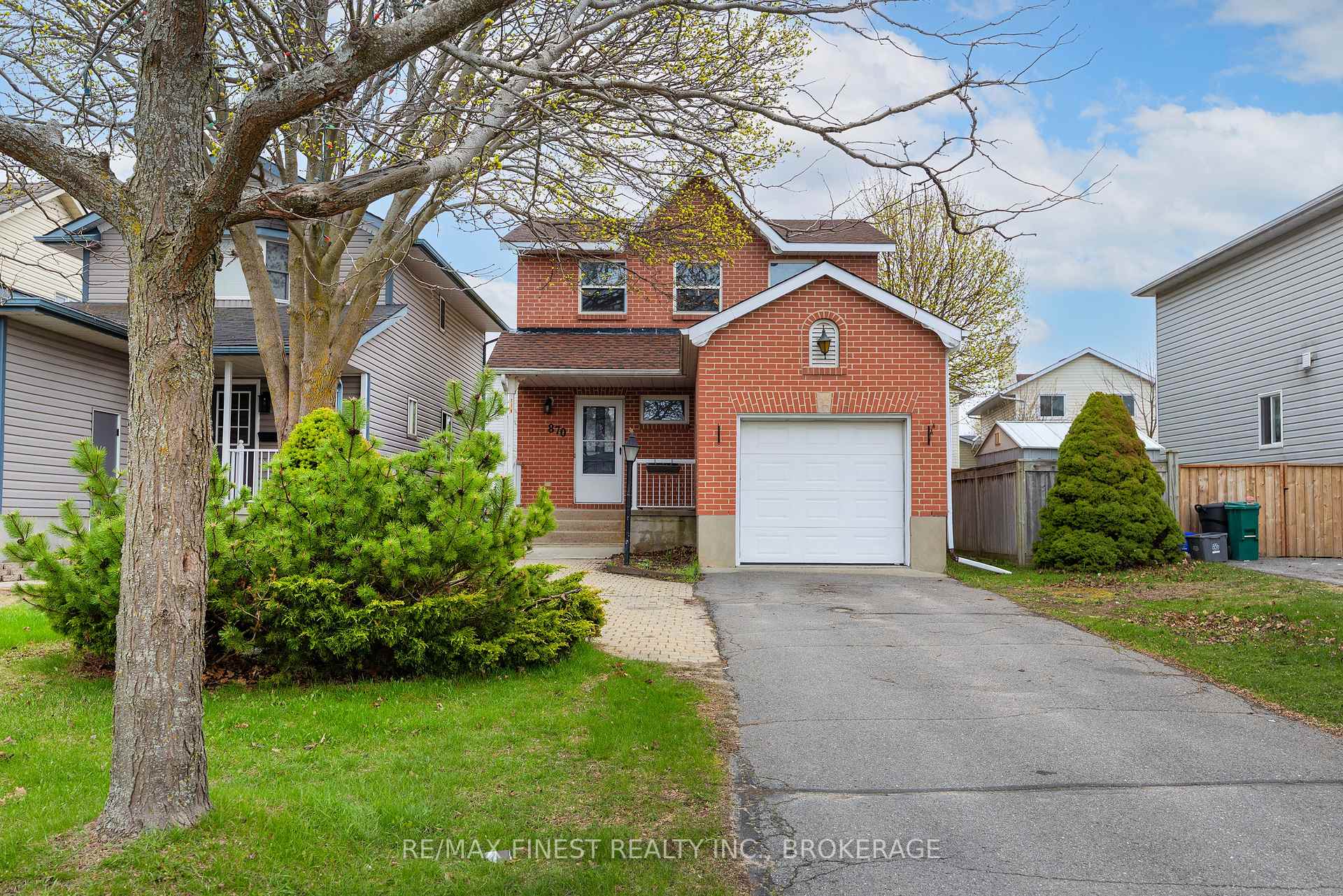 Photo 2 of 870 Walker Court, Kingston, East Gardiners Rd — HOMEH