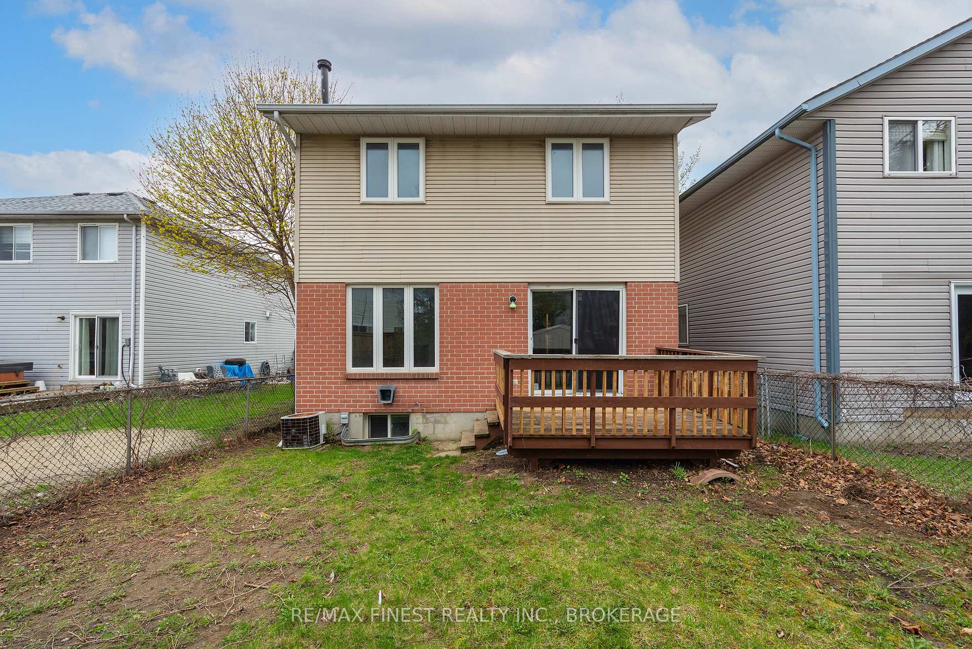 Photo 5 of 870 Walker Court, Kingston, East Gardiners Rd — HOMEH