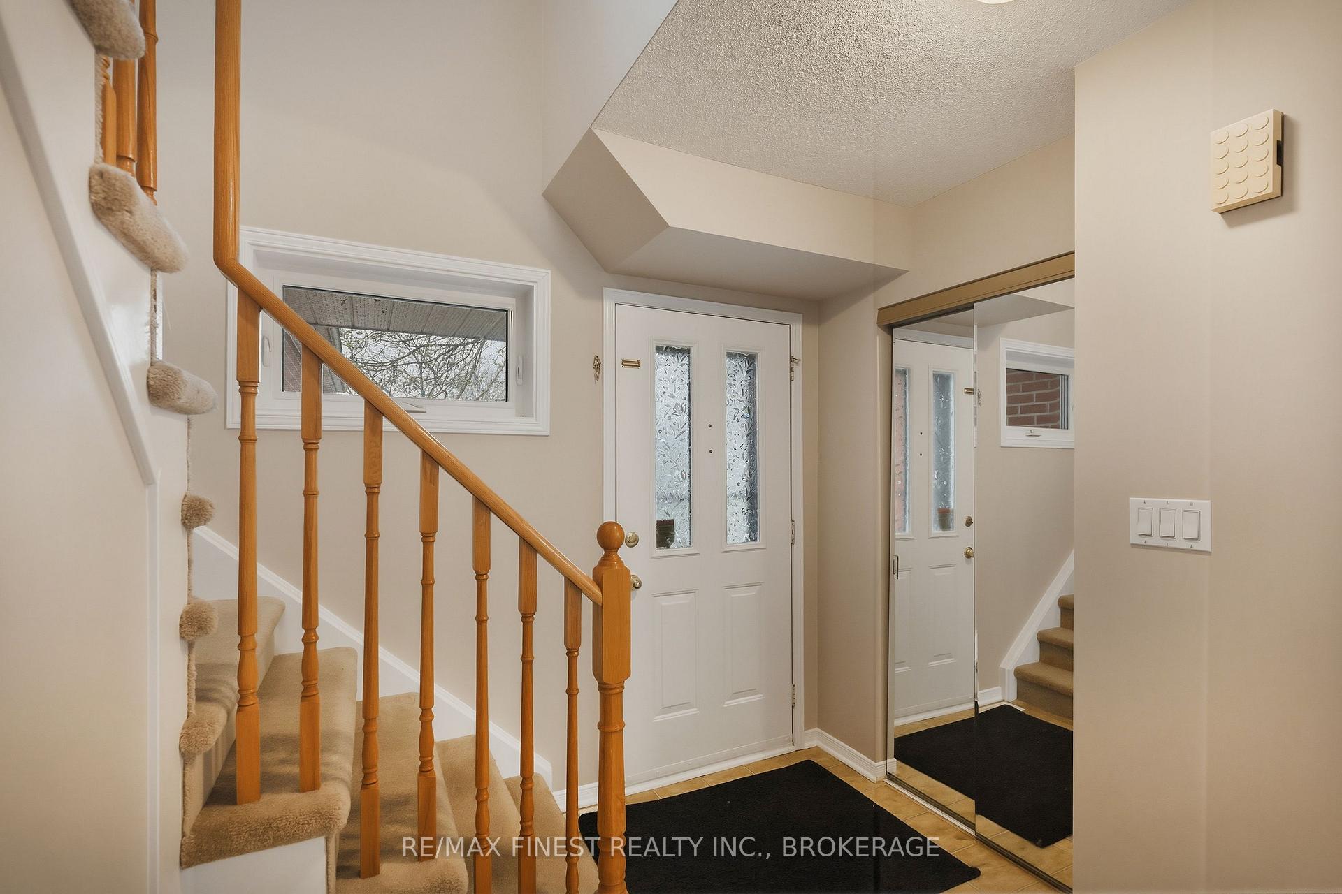 Photo 8 of 870 Walker Court, Kingston, East Gardiners Rd — HOMEH