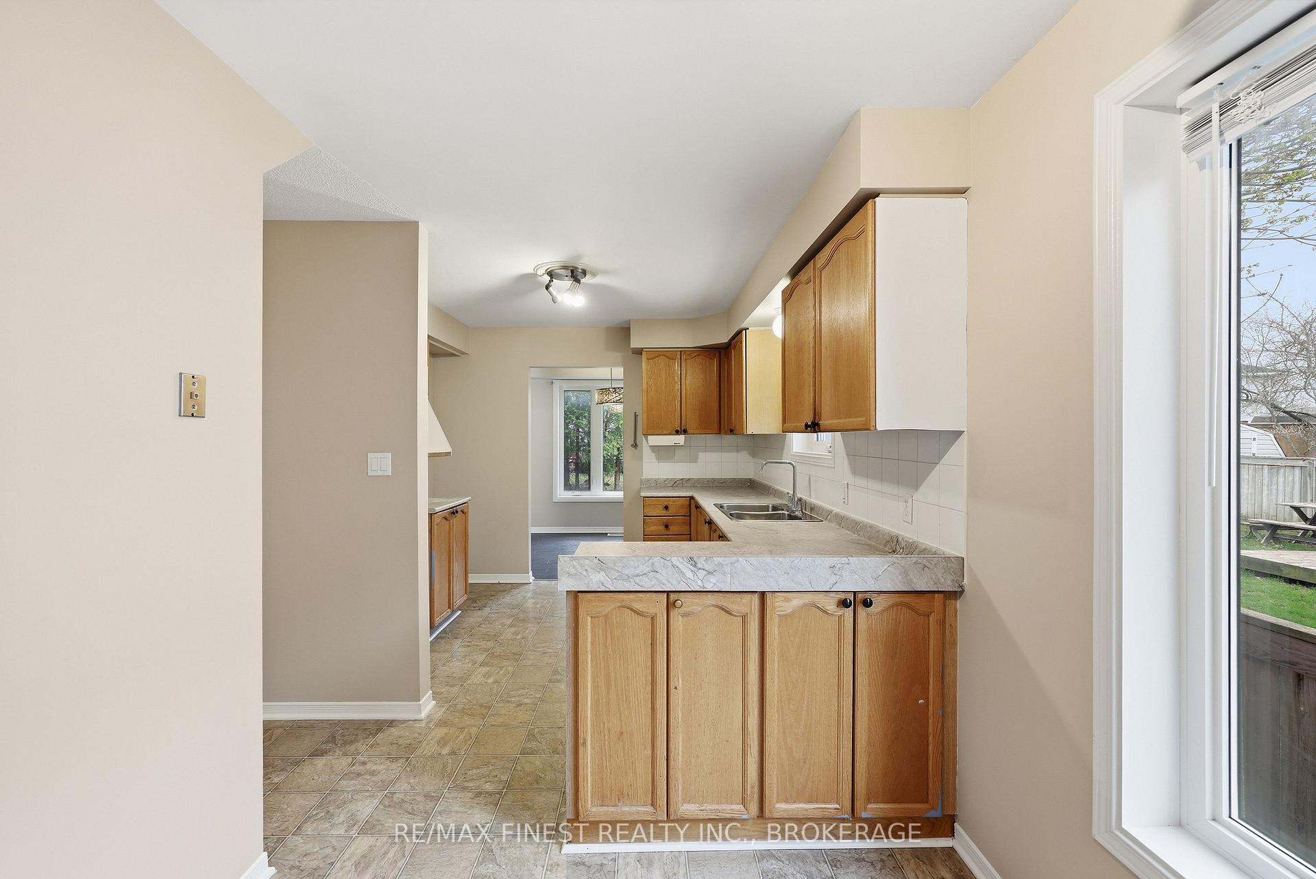 Photo 19 of 870 Walker Court, Kingston, East Gardiners Rd — HOMEH