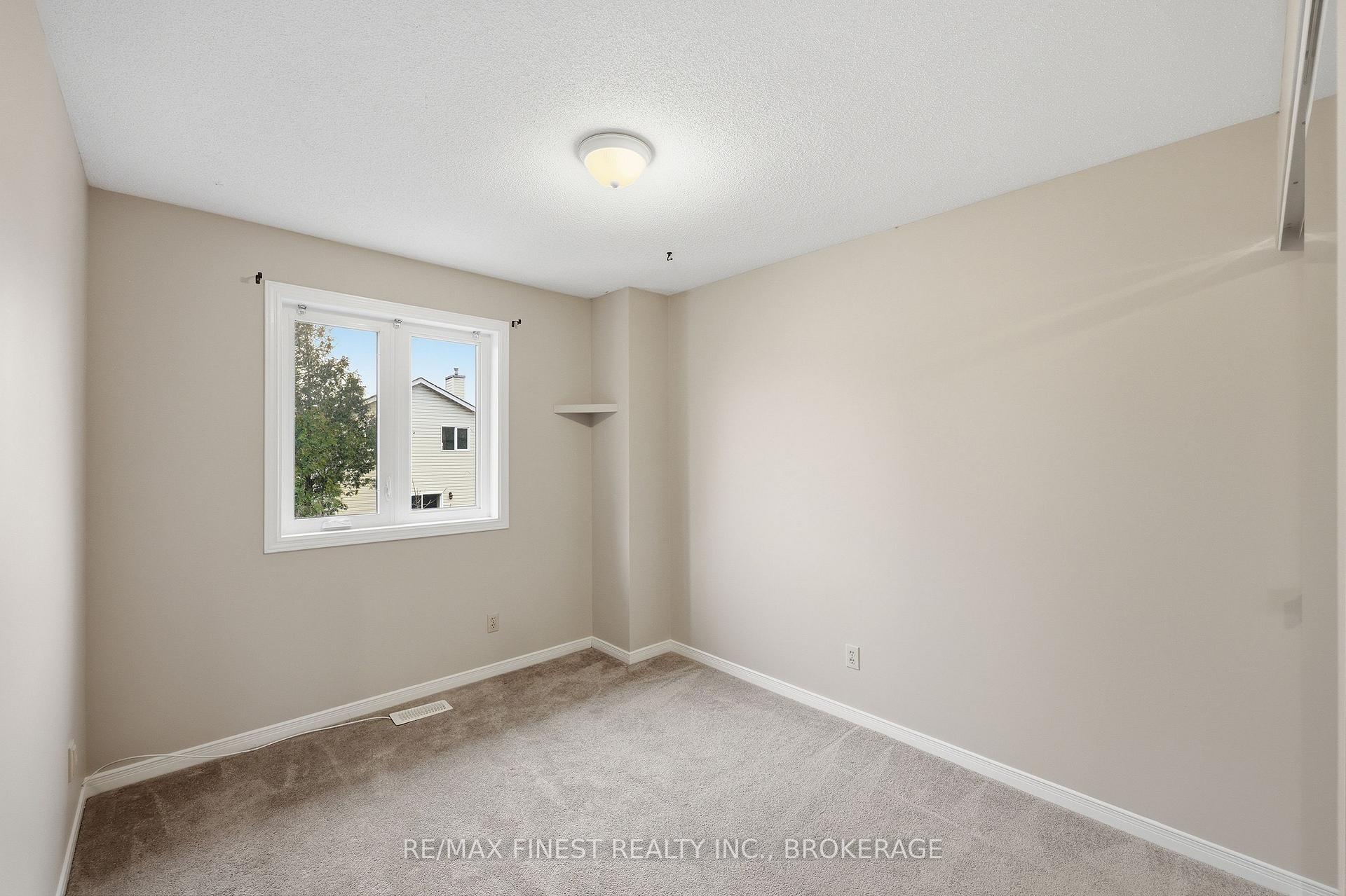 Photo 33 of 870 Walker Court, Kingston, East Gardiners Rd — HOMEH