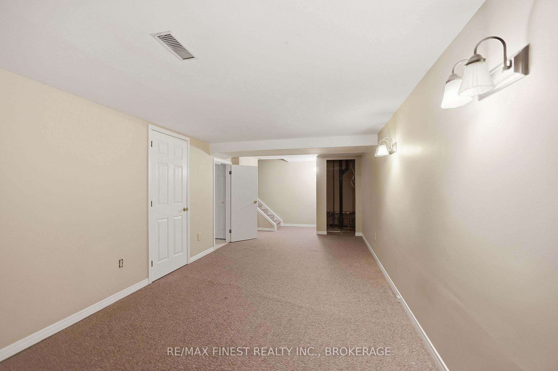 Photo 40 of 870 Walker Court, Kingston, East Gardiners Rd — HOMEH