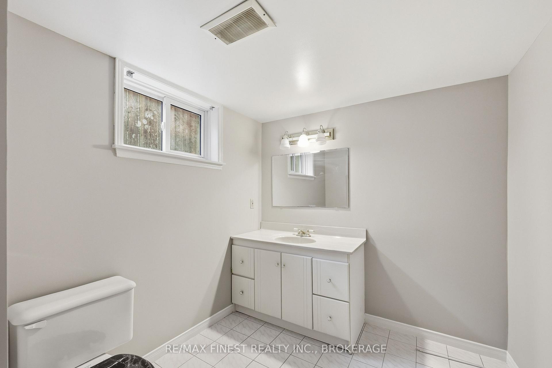 Photo 43 of 870 Walker Court, Kingston, East Gardiners Rd — HOMEH